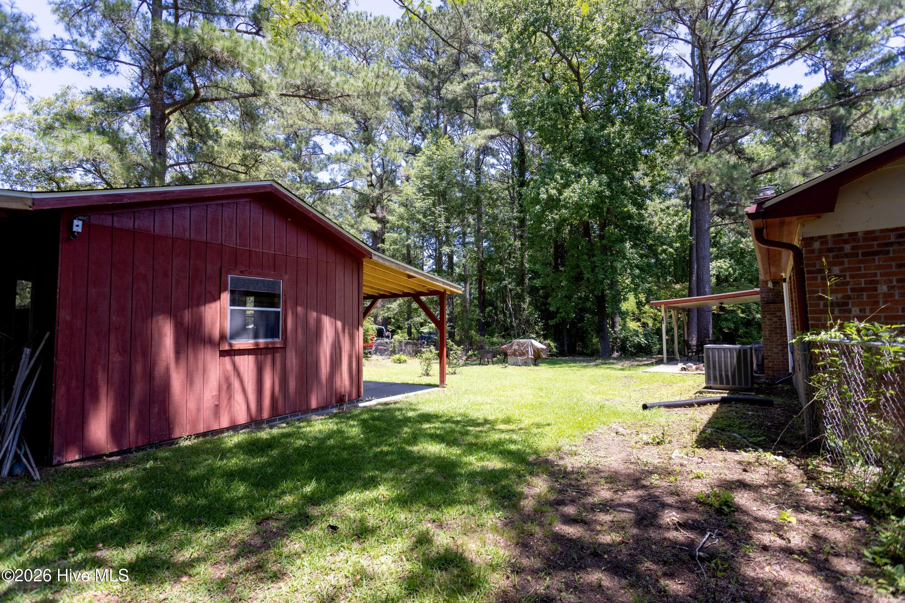 Single Family Residence at 207 E Willowood Lane, Jacksonville, NC 28546, photo 11 of 11