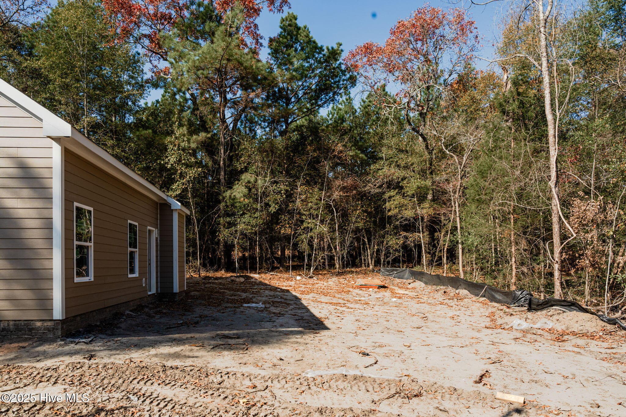 TELLURIDE LOT 04 - 'Berton' - 221 Telluride Court, Aberdeen, NC 28315