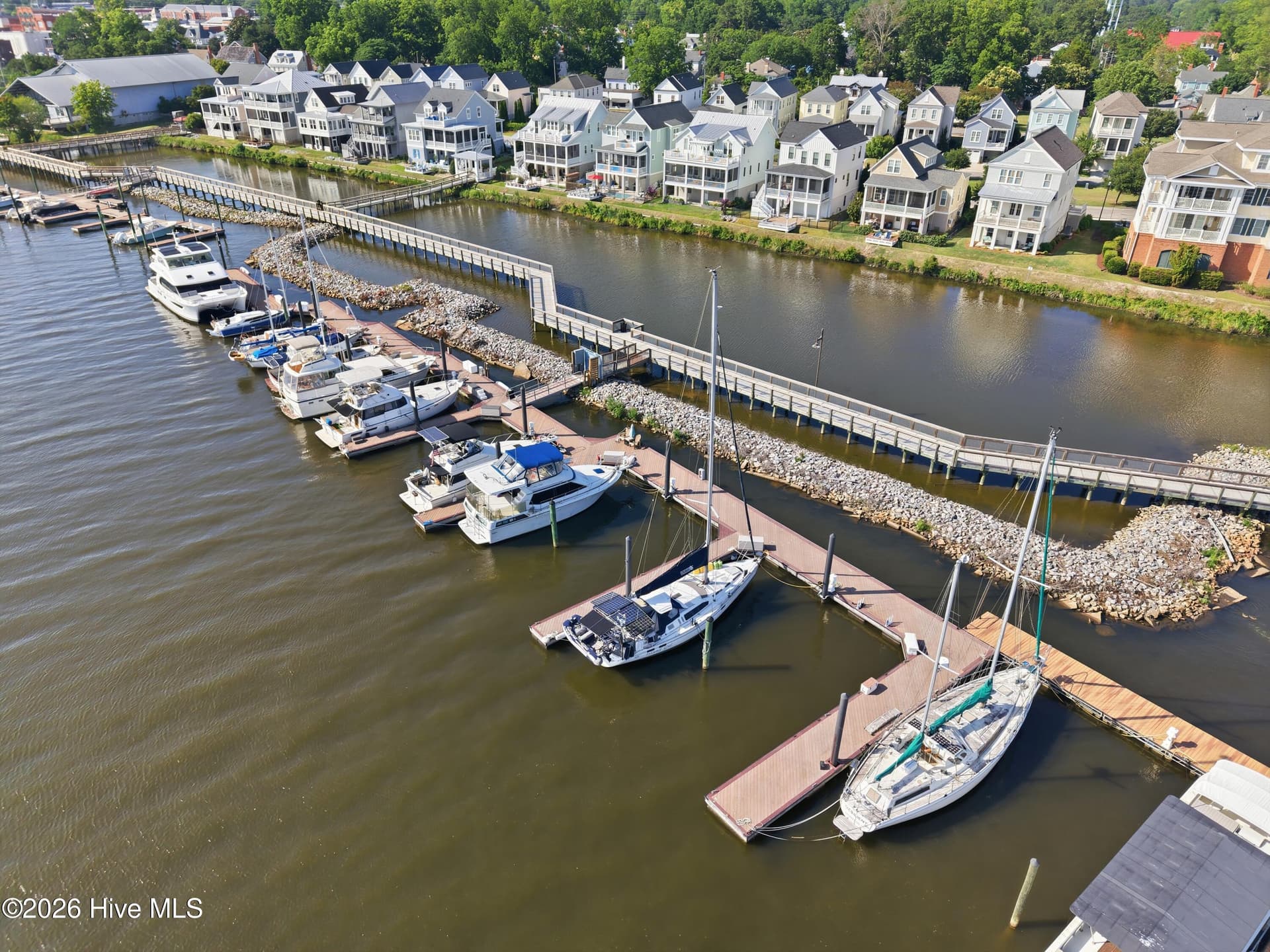 Dockaminium at 227 E Water Street Dock B, Washington, NC 27889, photo 13 of 29