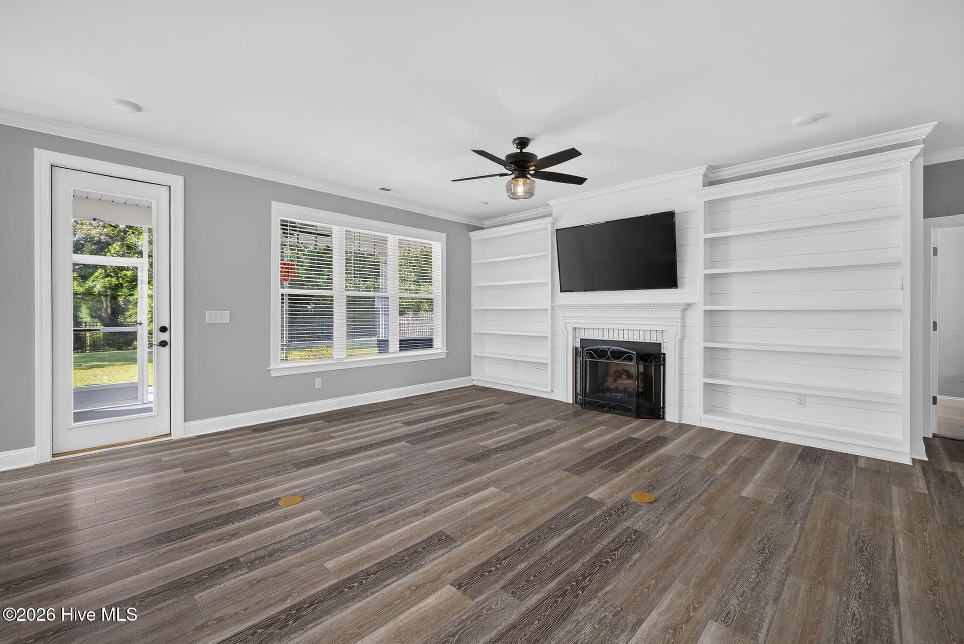Single Family Residence at 646 Crown Pointe Drive, Hampstead, NC 28443, photo 17 of 44