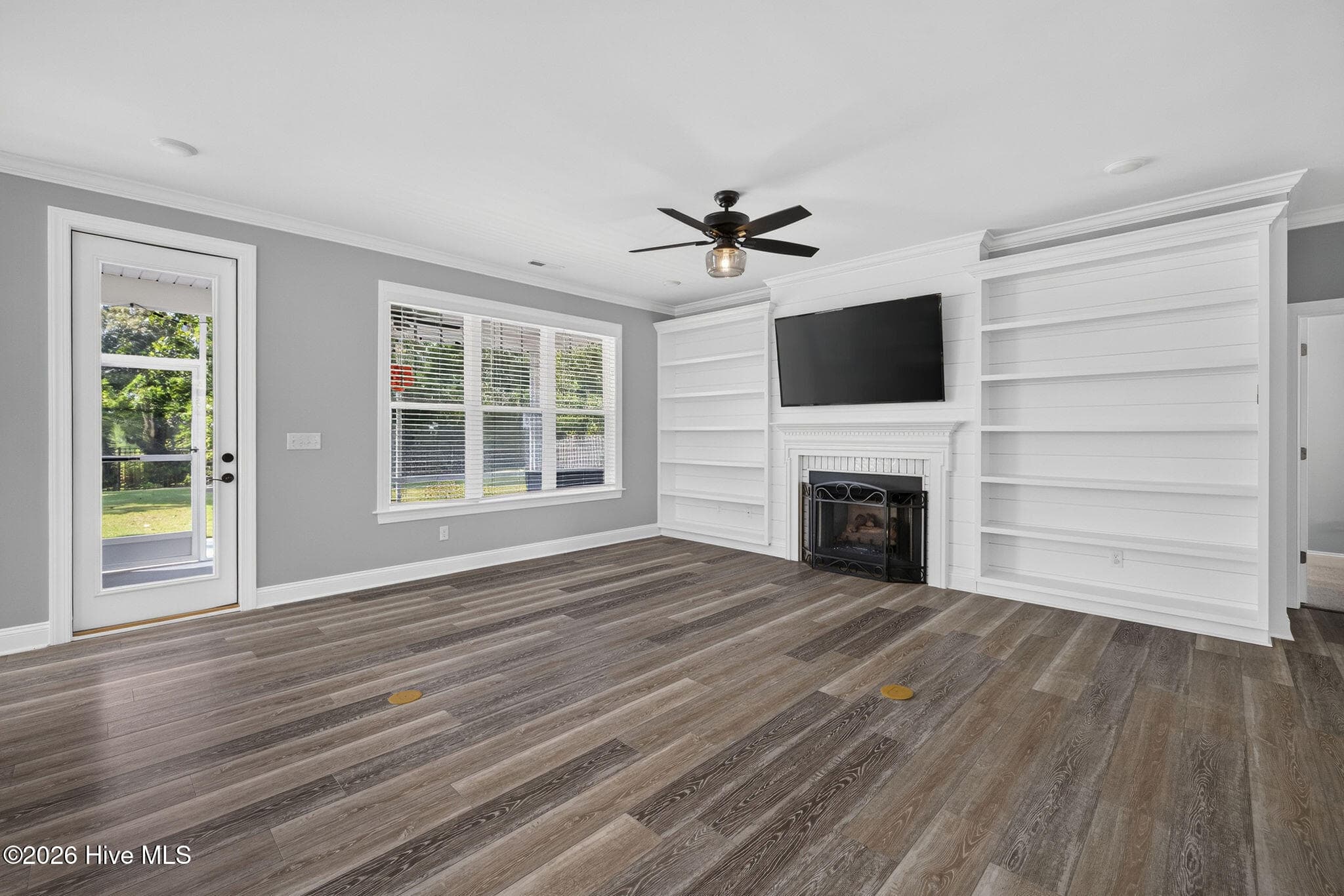 Single Family Residence at 646 Crown Pointe Drive, Hampstead, NC 28443, photo 17 of 44