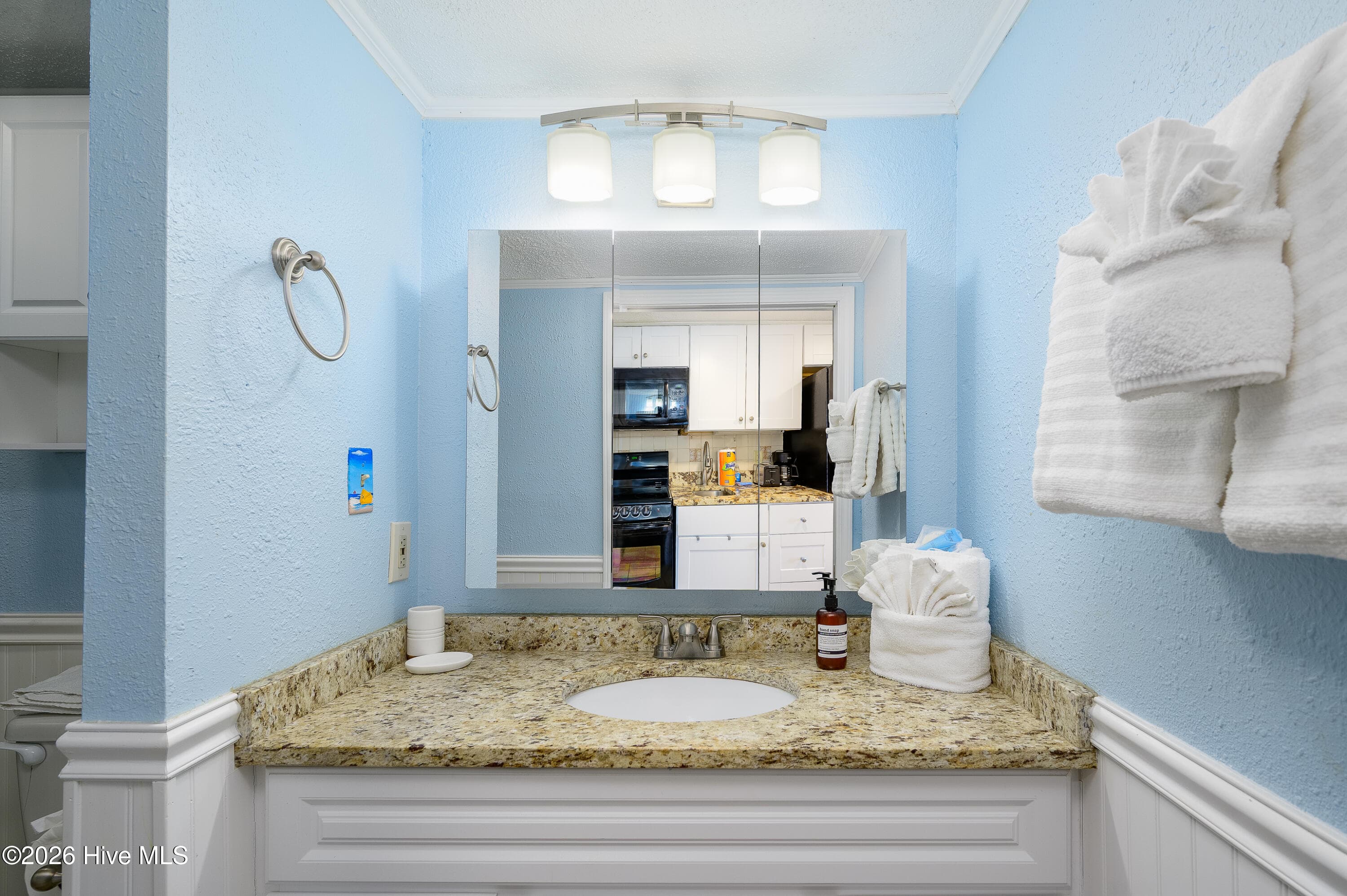 Condominium at 2001 S Ocean Boulevard # 1504, Myrtle Beach, SC 29577, photo 6 of 22