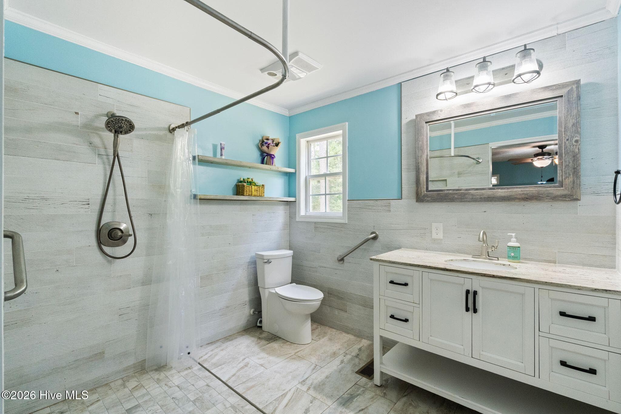MAIN HOUSE - Primary Suite Bathroom - 113 Willetts Drive, Boiling Spring Lakes, NC 28461