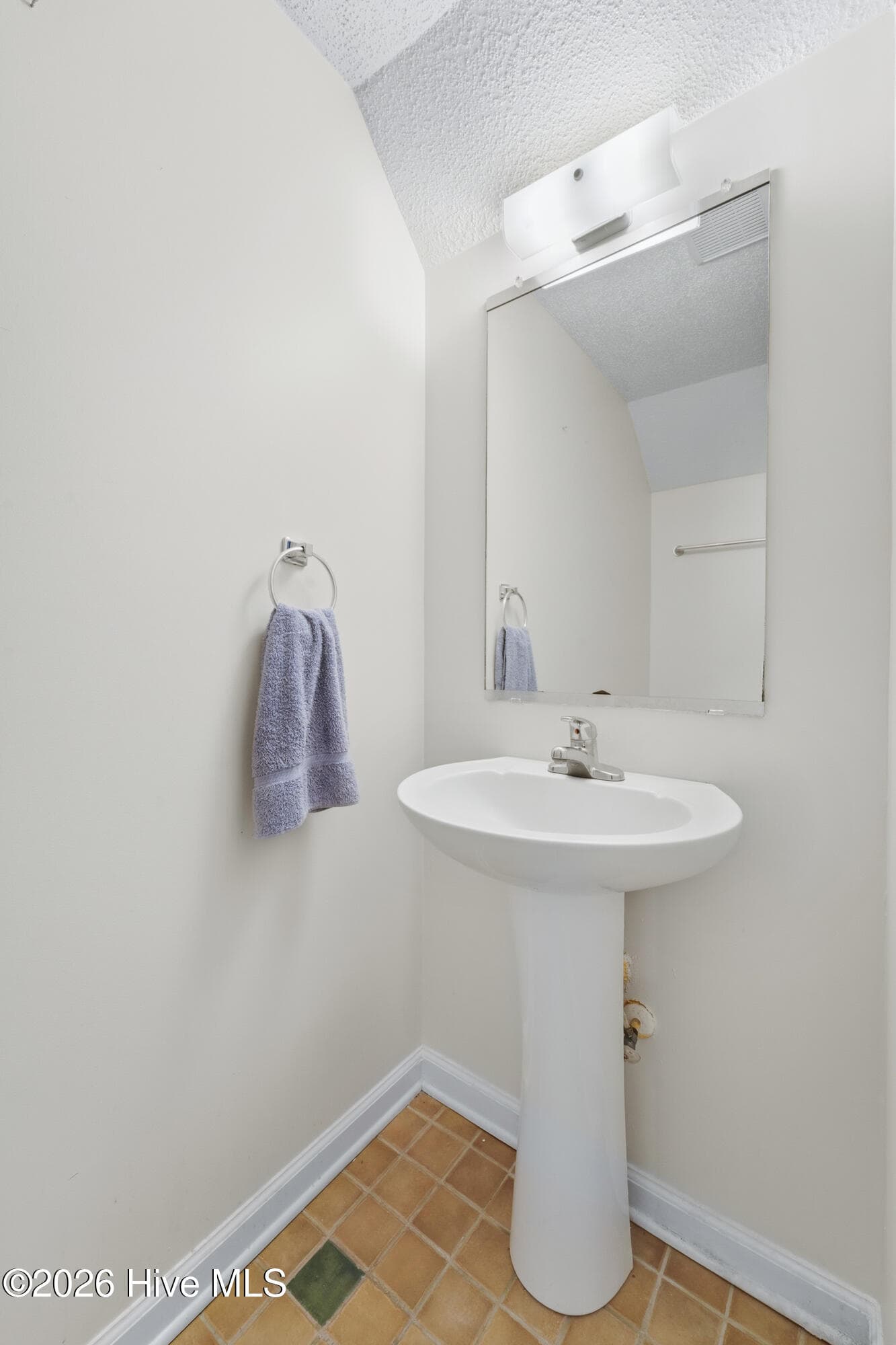 Townhouse at 109 Spring Meadows Circle, Jacksonville, NC 28546, photo 2 of 4
