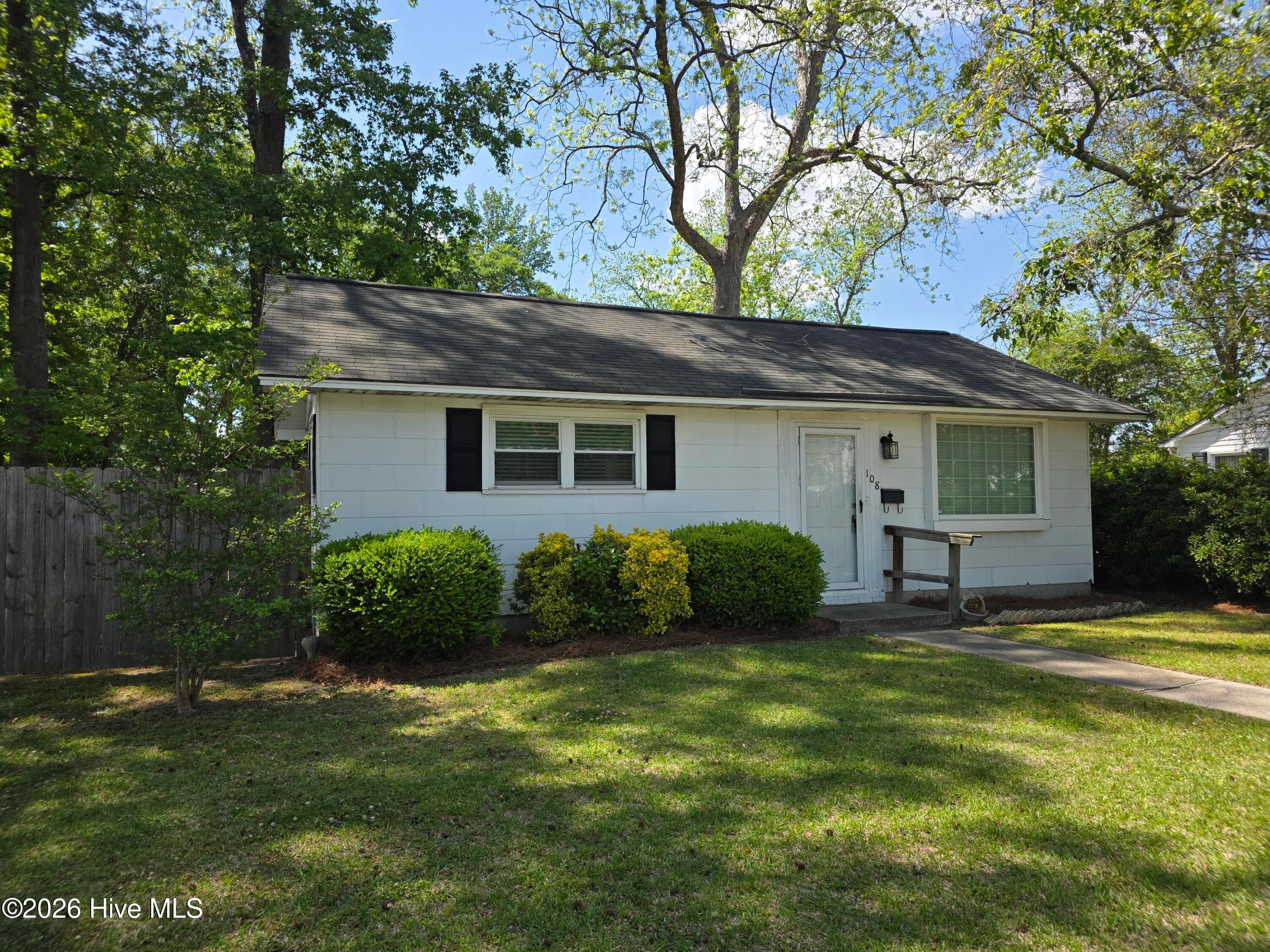 108 S Lee Street, Whiteville, NC 28472