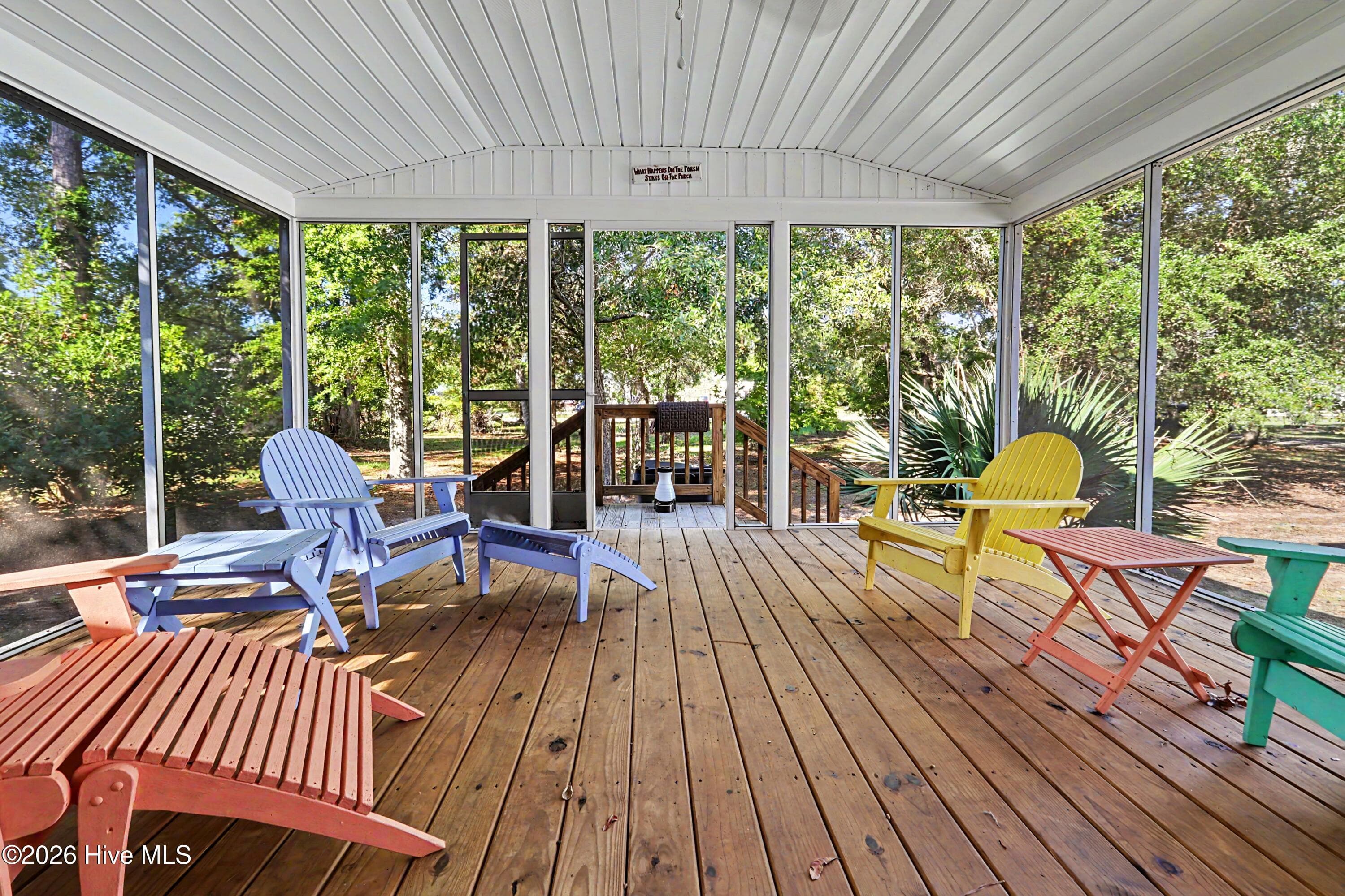 Manufactured Home at 3215 Herthwood Place SW, Supply, NC 28462, photo 18 of 36