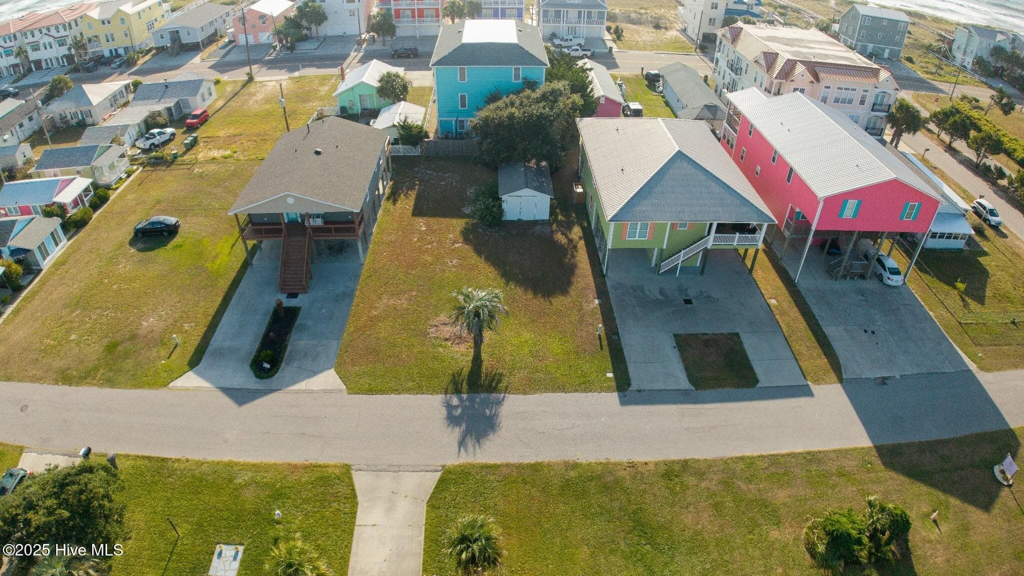 Residential Lot at 629 S Third Avenue, Kure Beach, NC 28449, photo 6 of 11