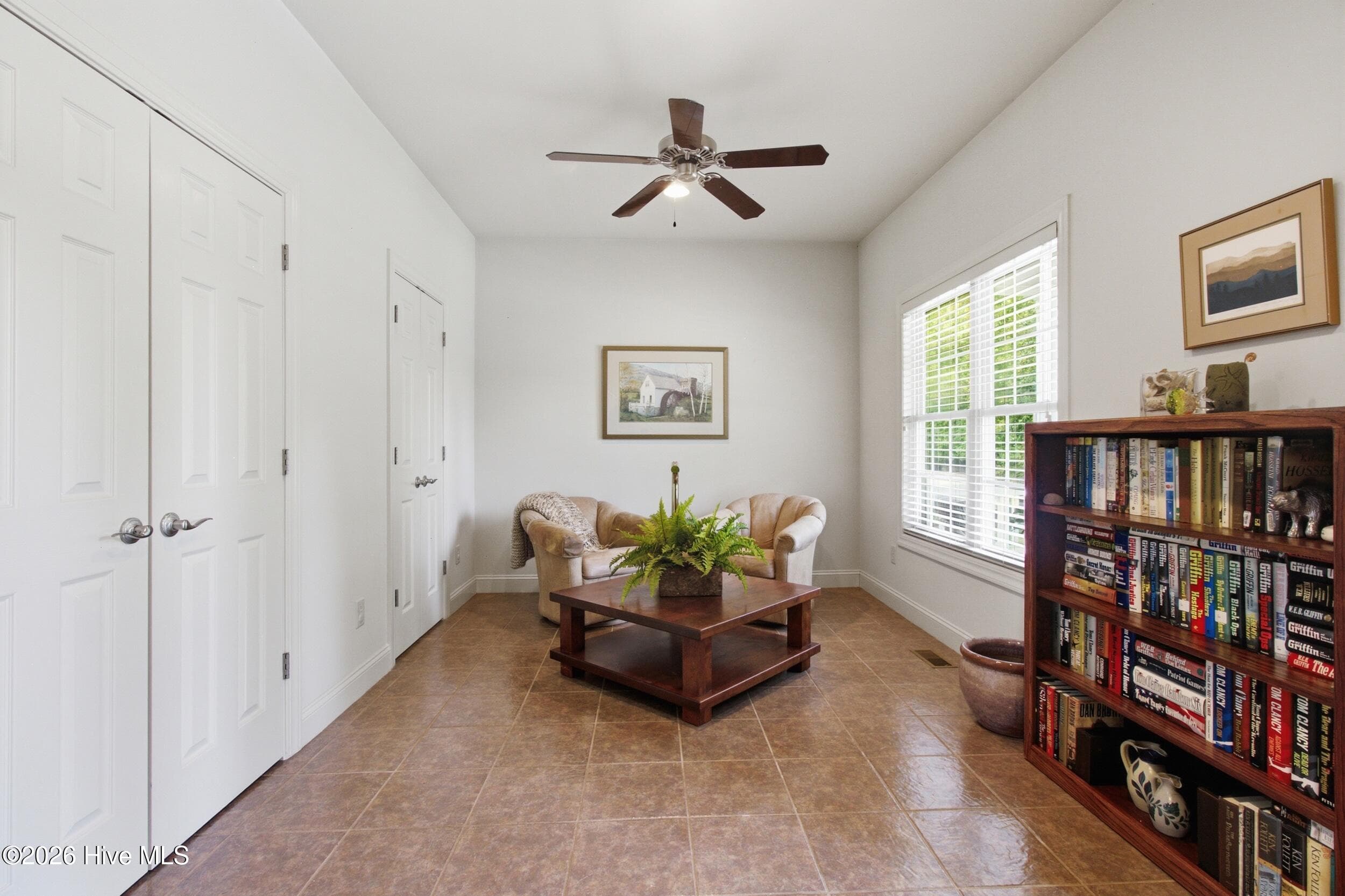 Family Room - 2207 Hidden Harbor Drive, New Bern, NC 28562