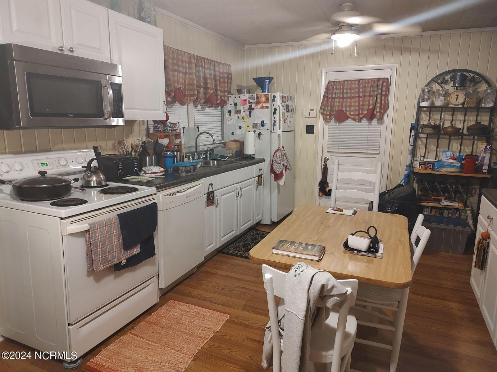 Commercial Sale at 7567 Nc 211 Highway, West End, NC 27376, photo 6 of 6