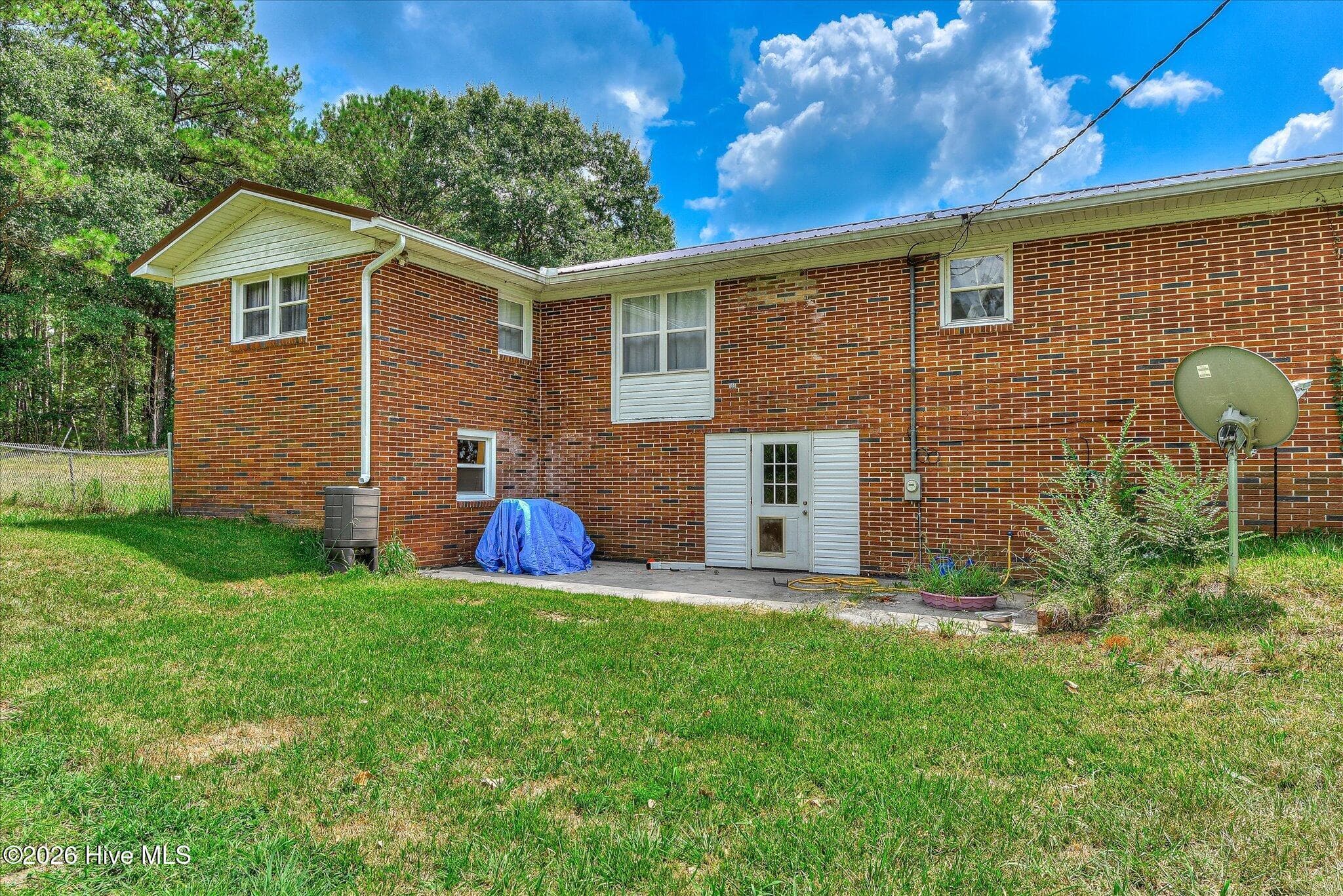 Single Family Residence at 2546 Sc-23, Modoc, SC 29838, photo 14 of 38