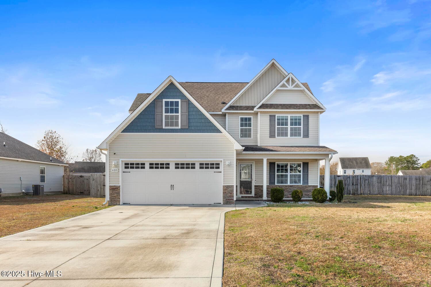 Single Family Residence at 405 Duncan Drive S, Richlands, NC 28574, photo 2 of 34