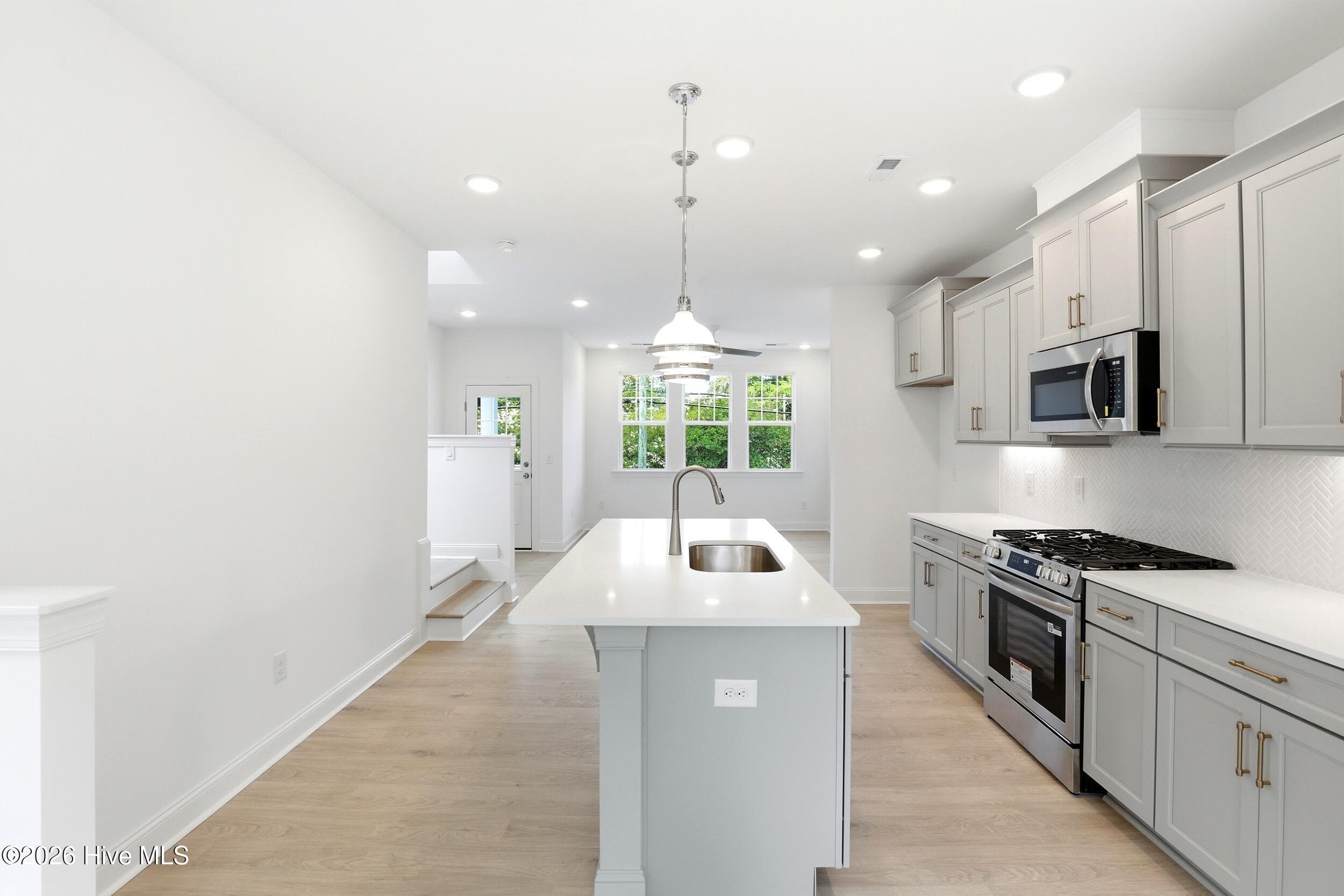 Townhouse at 516 Mcrae Street 103, Wilmington, NC 28401, photo 10 of 43