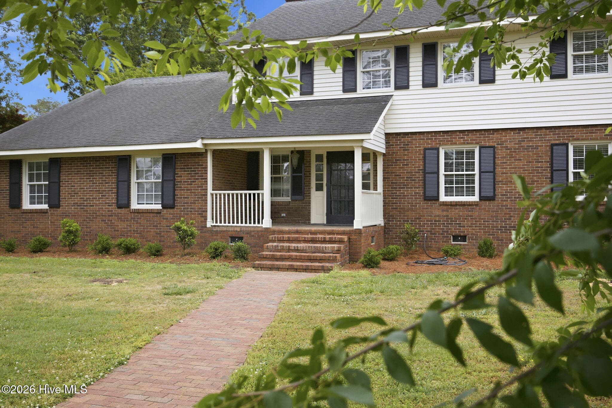 Single Family Residence at 1910 York Street, Kinston, NC 28504, photo 14 of 65