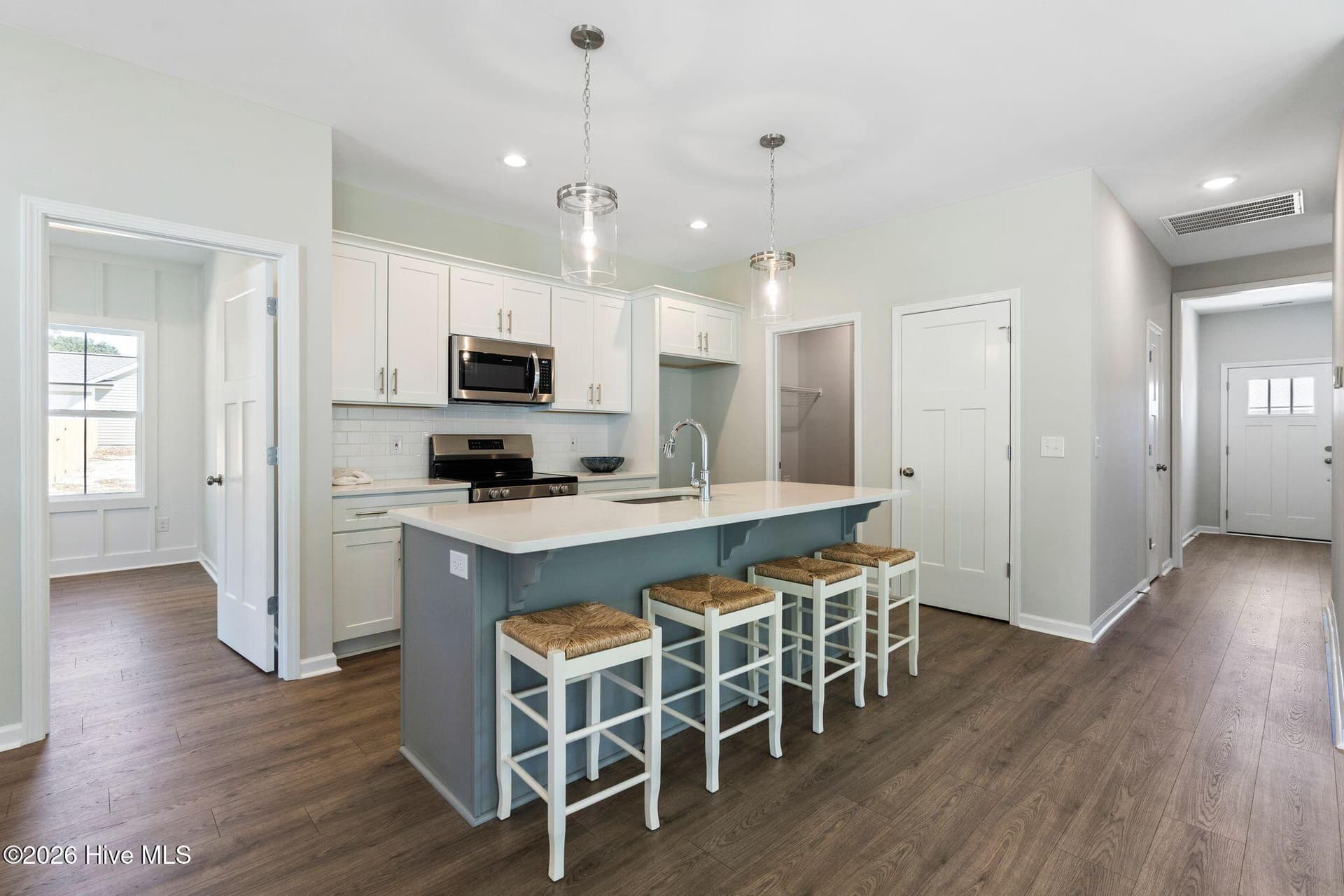 Single Family Residence at 305 Riva Ridge, Burgaw, NC 28425, photo 14 of 67