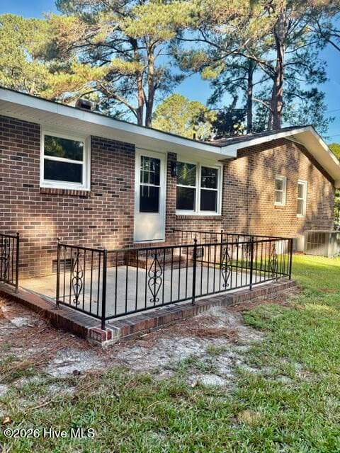 Single Family Residence at 503 Covington Drive, Kinston, NC 28501, photo 4 of 27
