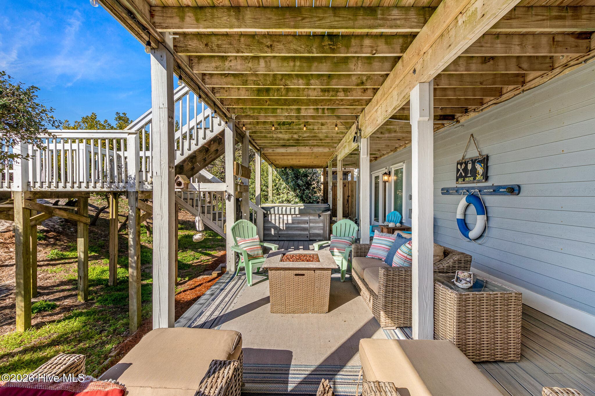 Single Family Residence at 217 Salter Path Road, Pine Knoll Shores, NC 28512, photo 2 of 4