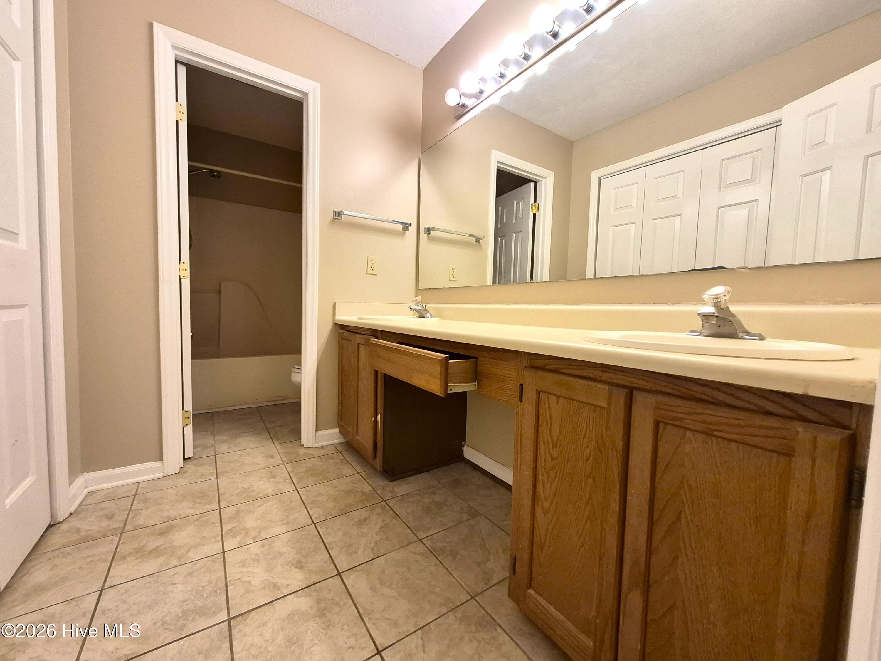 Single Family Residence at 809 Autumn Leaves Court, Wilmington, NC 28411, photo 17 of 26