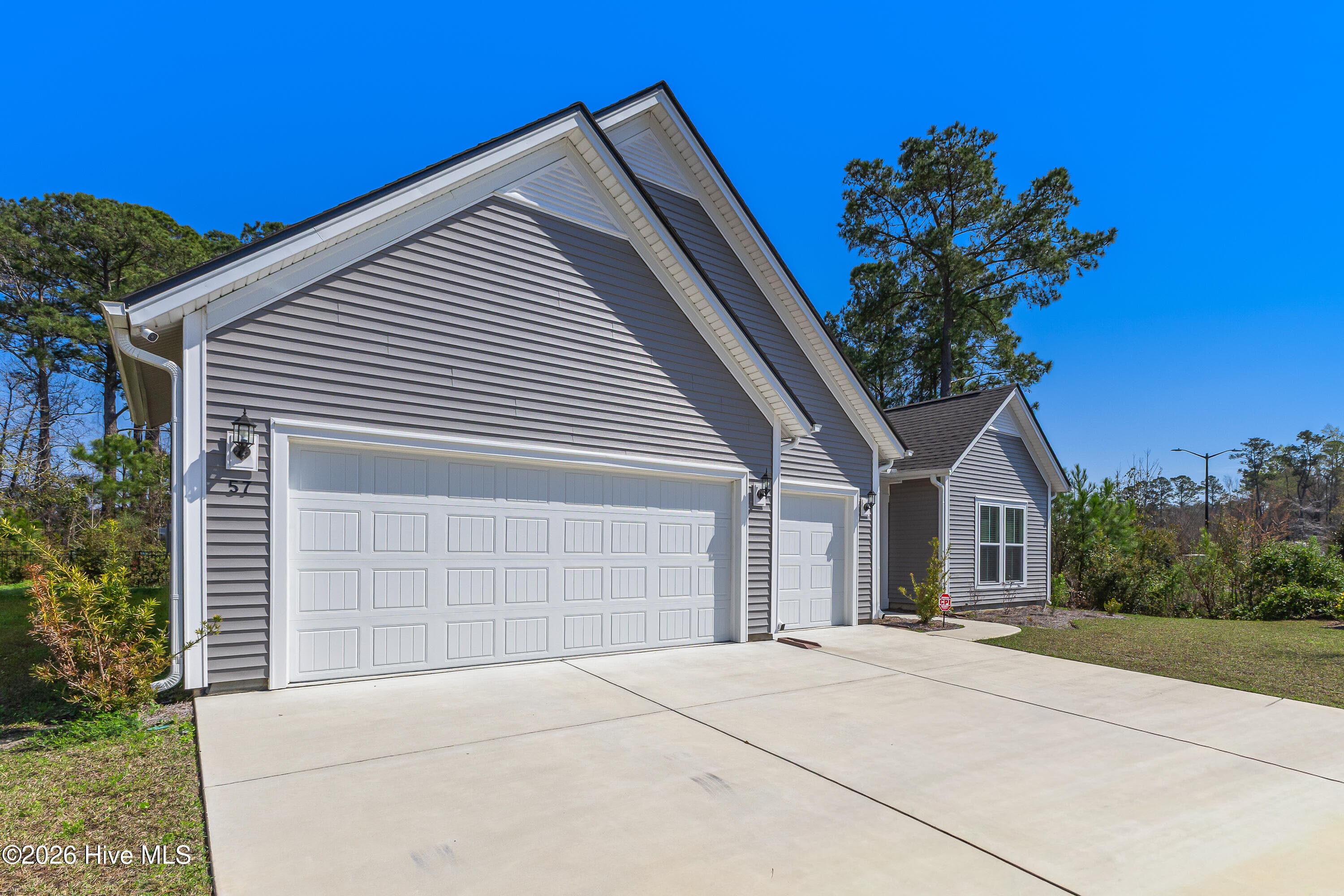 Single Family Residence at 57 Eagle Claw Drive, Calabash, NC 28467, photo 2 of 39
