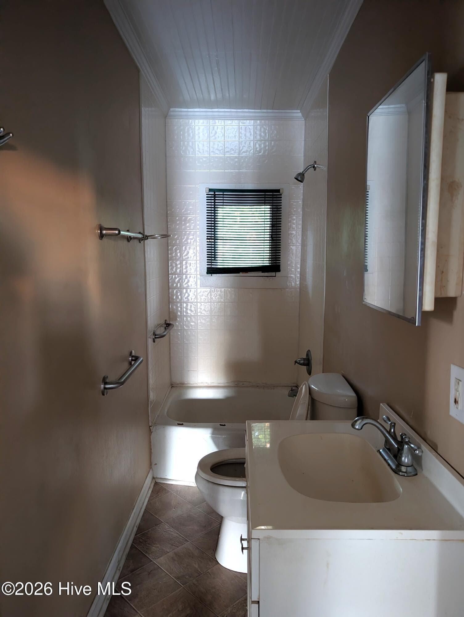 Single Family Residence at 106 Ash Street E, Wilson, NC 27893, photo 5 of 11