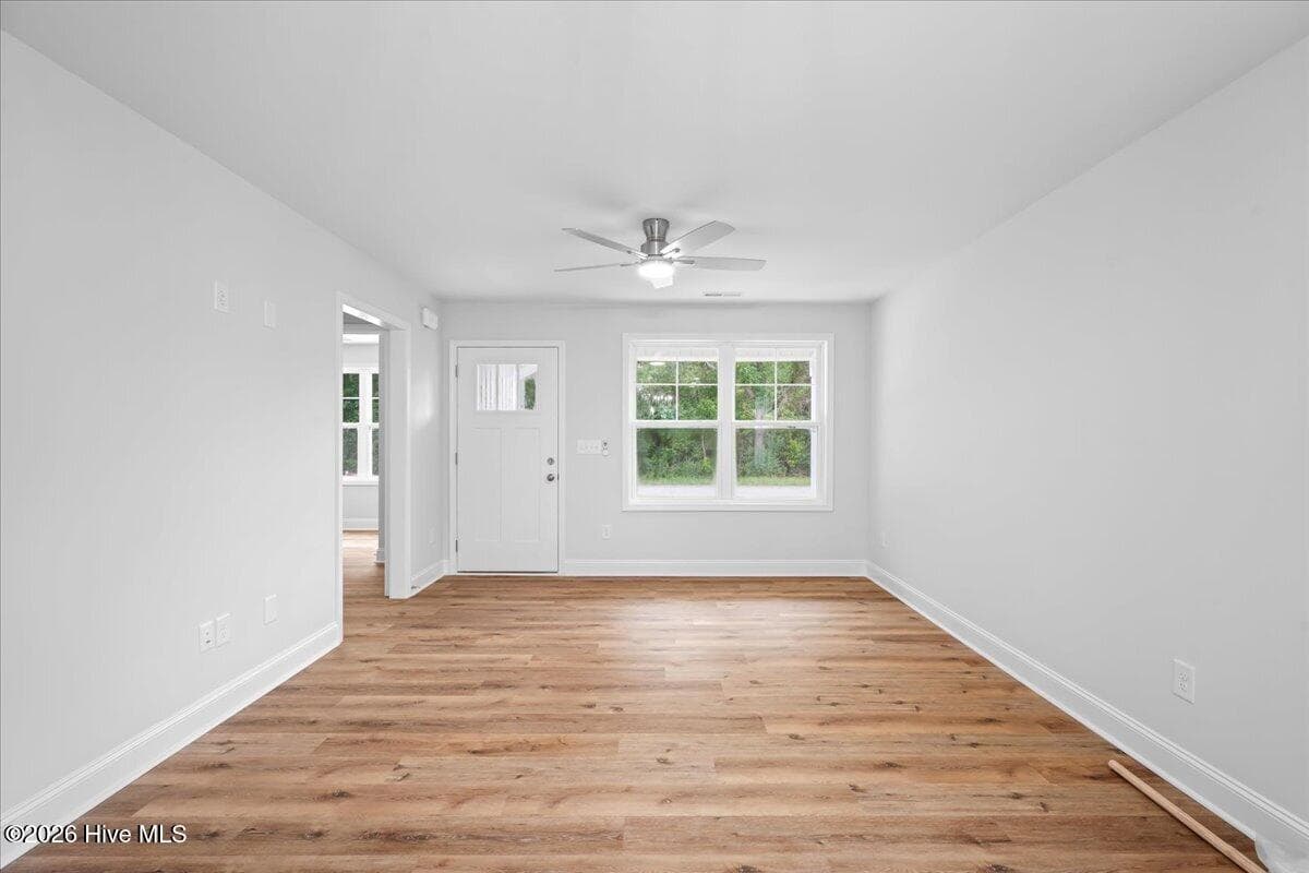Single Family Residence at 104 Lee Street, Roseboro, NC 28382, photo 15 of 37