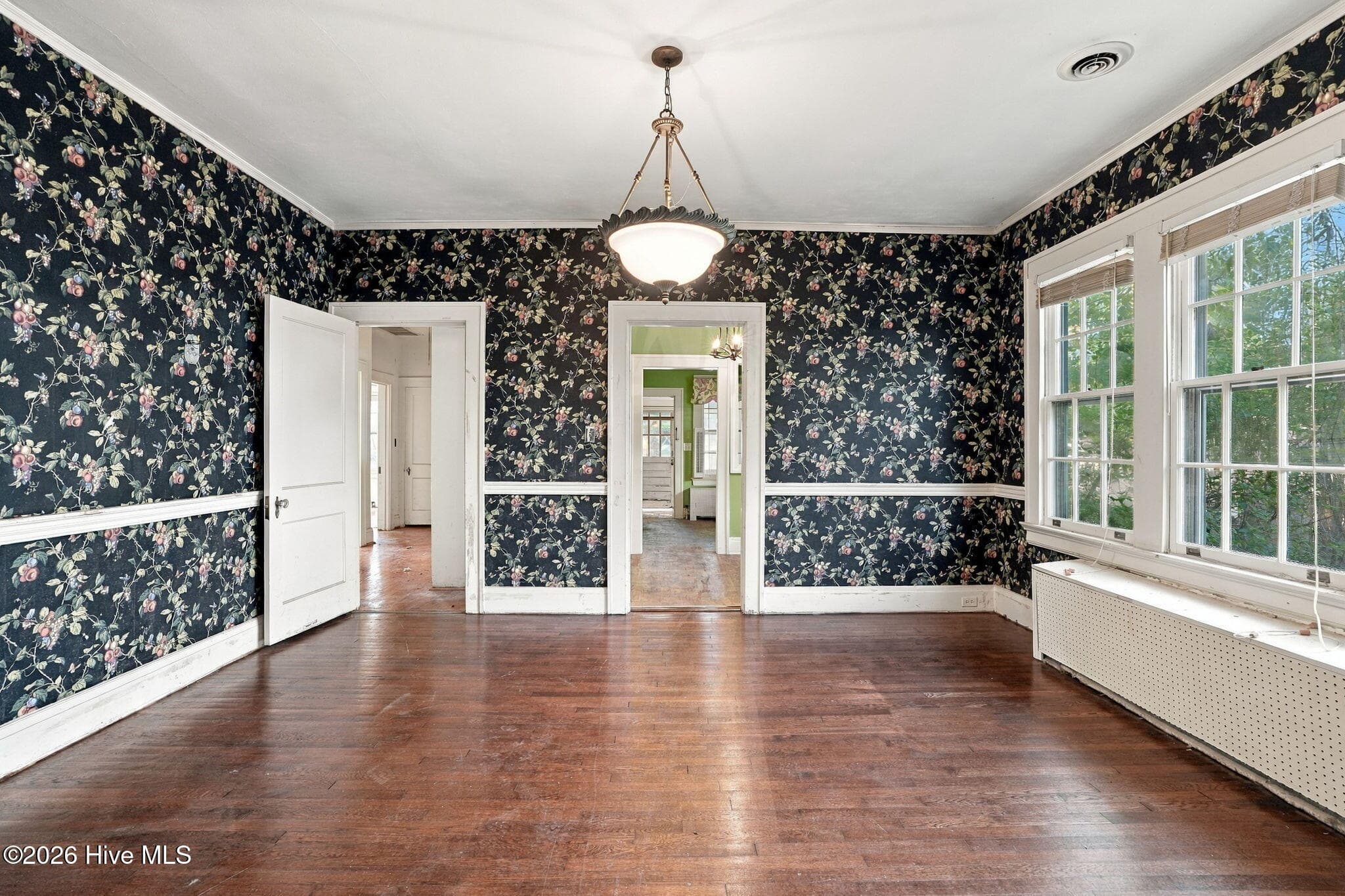 Single Family Residence at 1401 Gold Street N, Wilson, NC 27893, photo 6 of 27