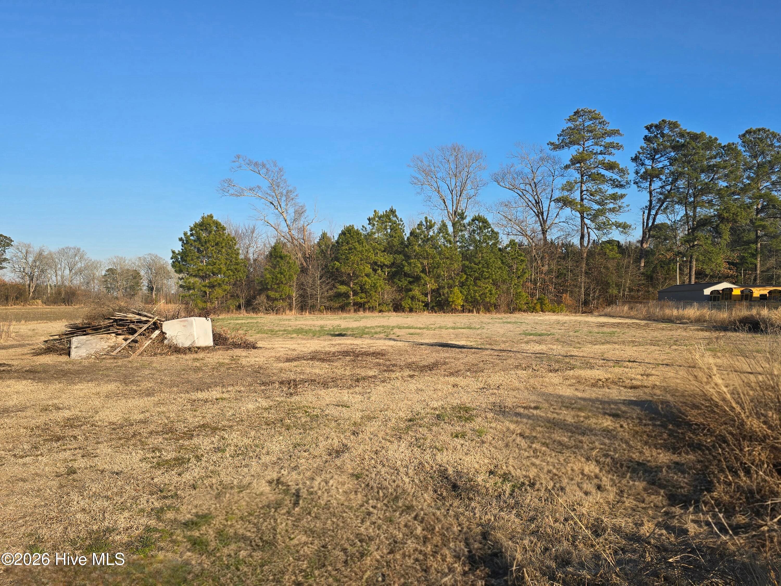 Extra cleared 1 acre lot - 718 Virginia Road, Edenton, NC 27932