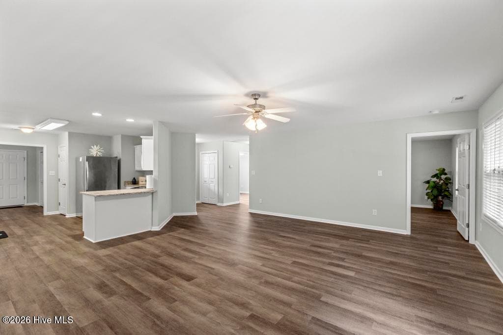 Condominium at 405 Jasmine N, Swansboro, NC 28584, photo 22 of 40