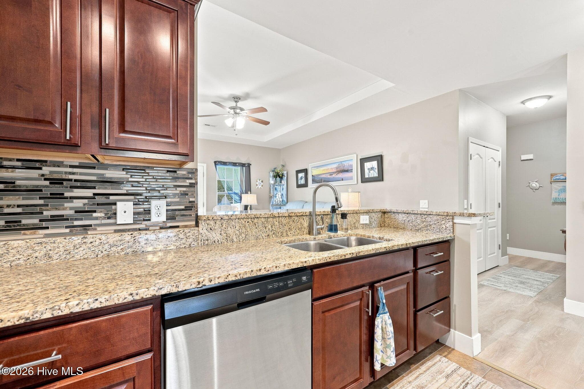 Single Family Residence at 504 Casting Net Way, Swansboro, NC 28584, photo 8 of 48