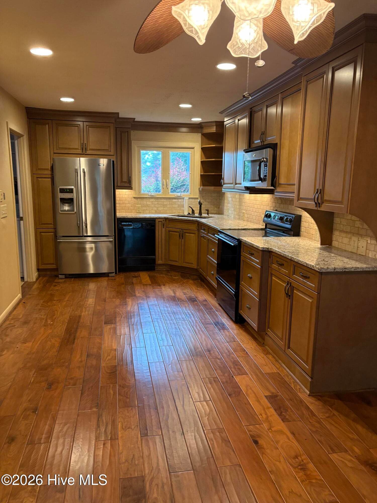 Condominium at 4 Foxhill Circle, Foxfire Village, NC 27281, photo 6 of 27