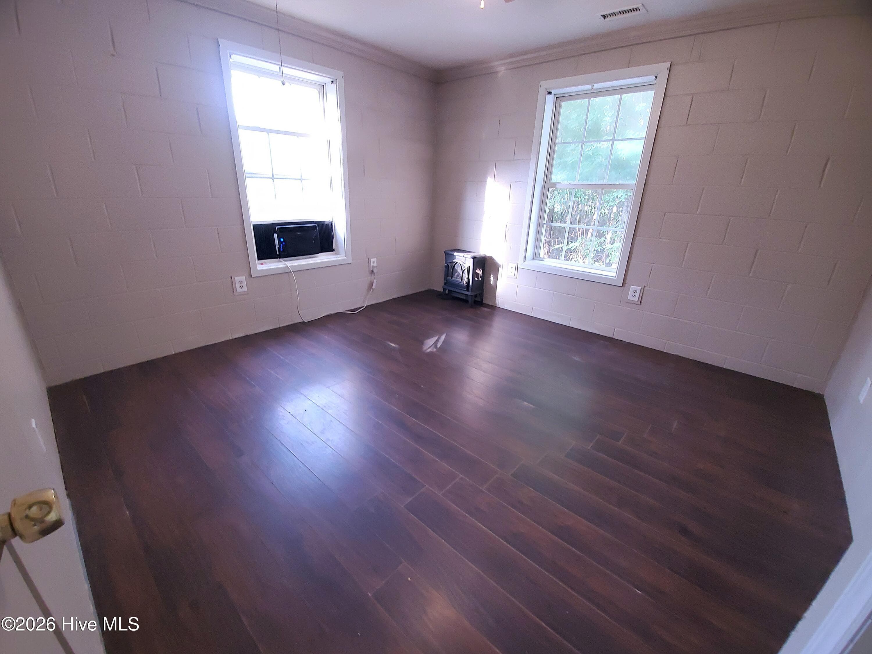 Single Family Residence at 425 Colonial Landing Road SE, Bolivia, NC 28422, photo 16 of 50