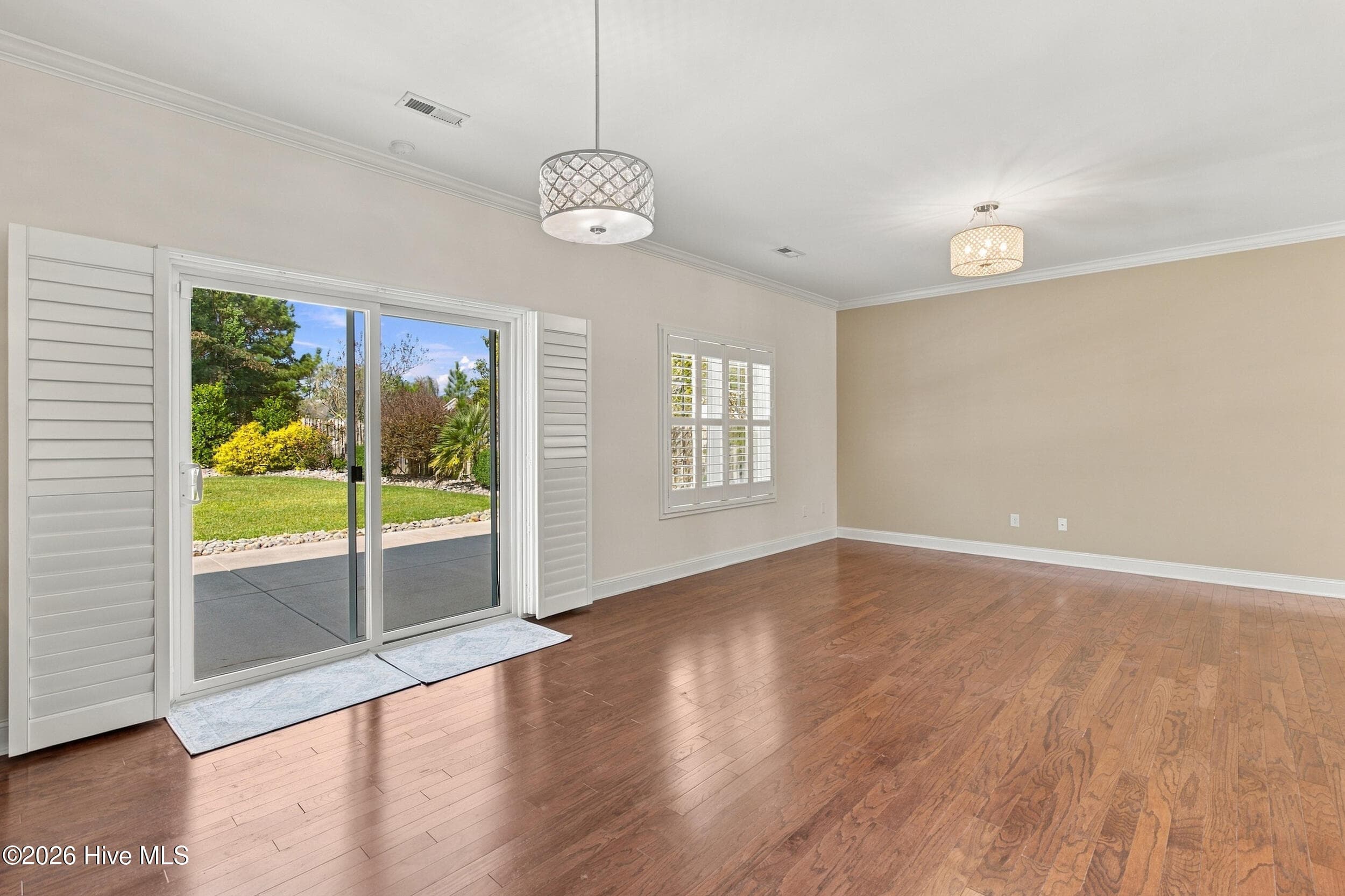 Single Family Residence at 1570 Stones Edge Loop, Wilmington, NC 28405, photo 11 of 64