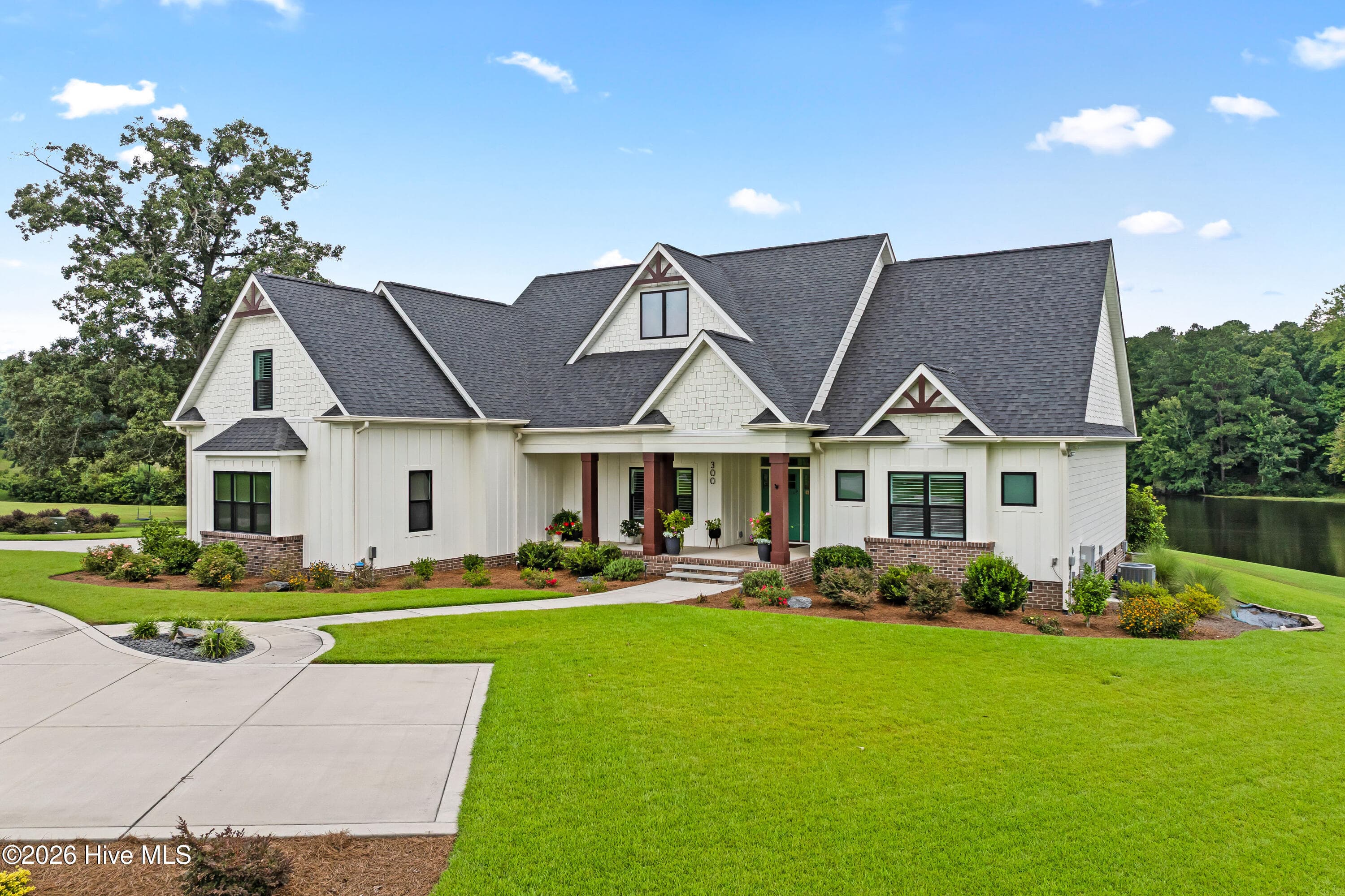 300 Westwood Drive, Elizabethtown, NC 28337