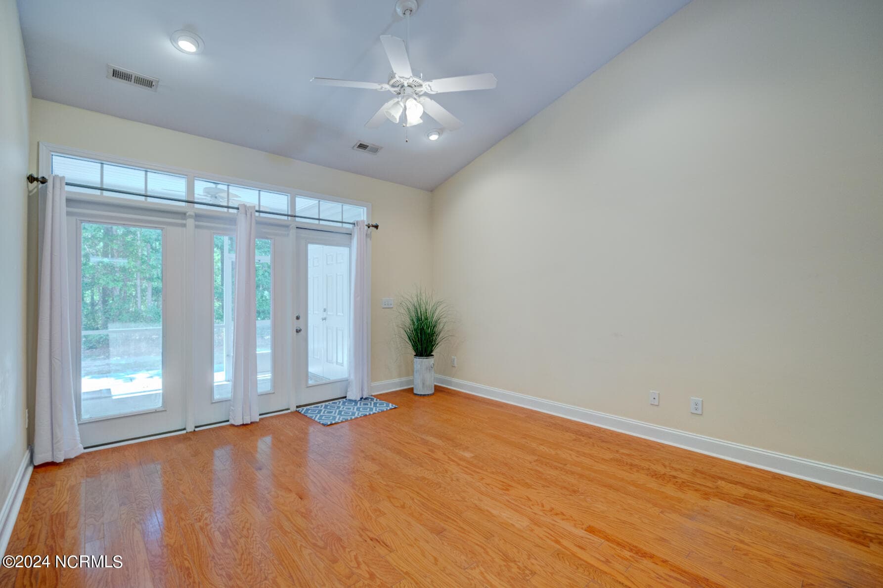 Townhouse at 1021 Macklin Street, Leland, NC 28451, photo 14 of 46