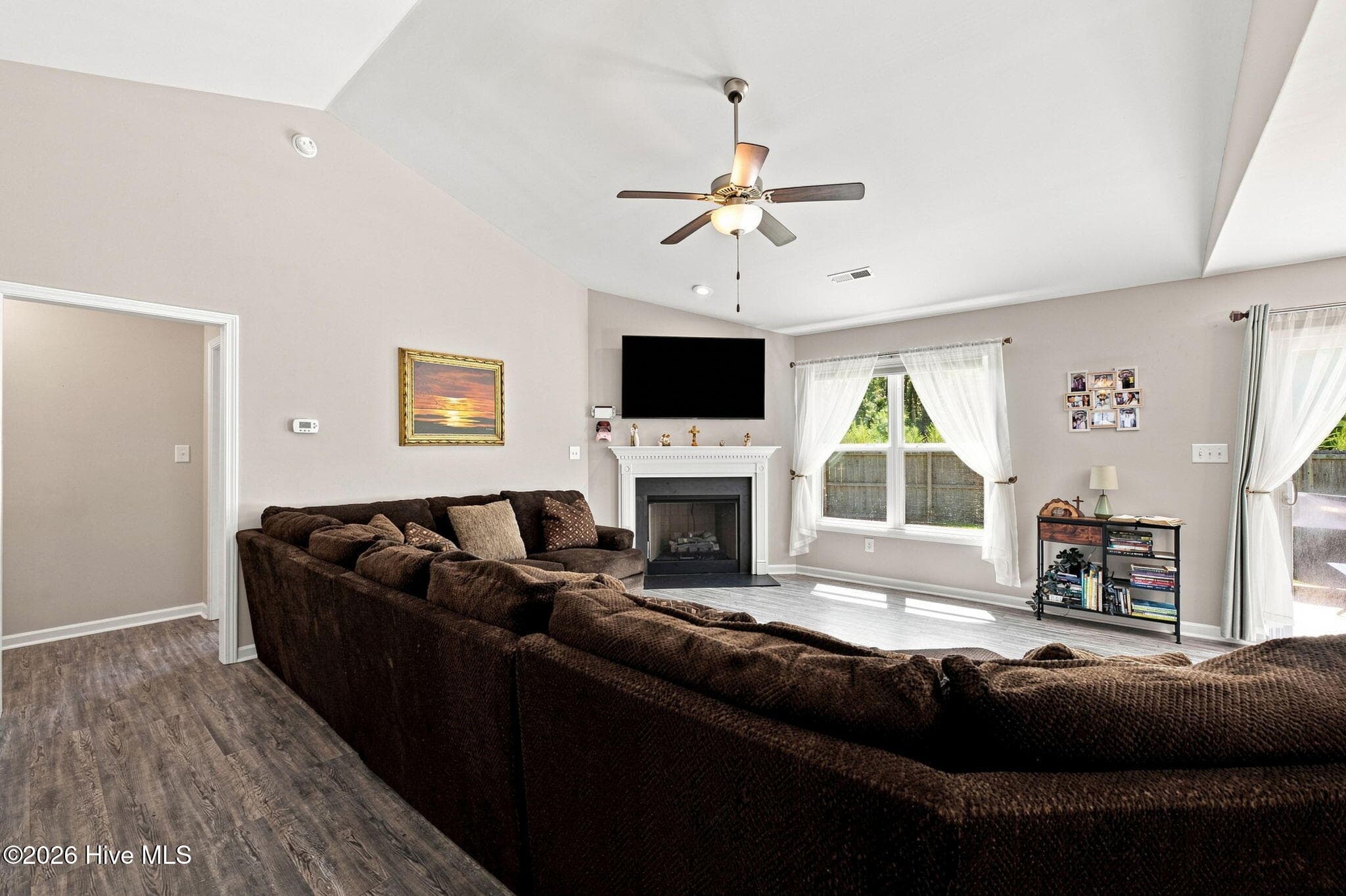 Single Family Residence at 345 Station House Road, New Bern, NC 28562, photo 9 of 50
