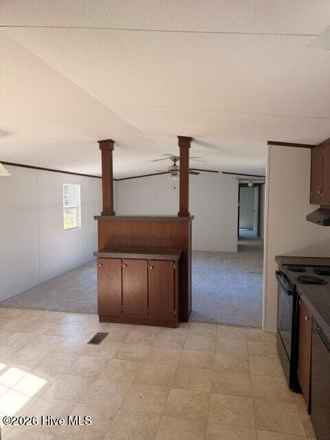 Manufactured Home at 105 Hourglass Lane, Jacksonville, NC 28540, photo 5 of 17