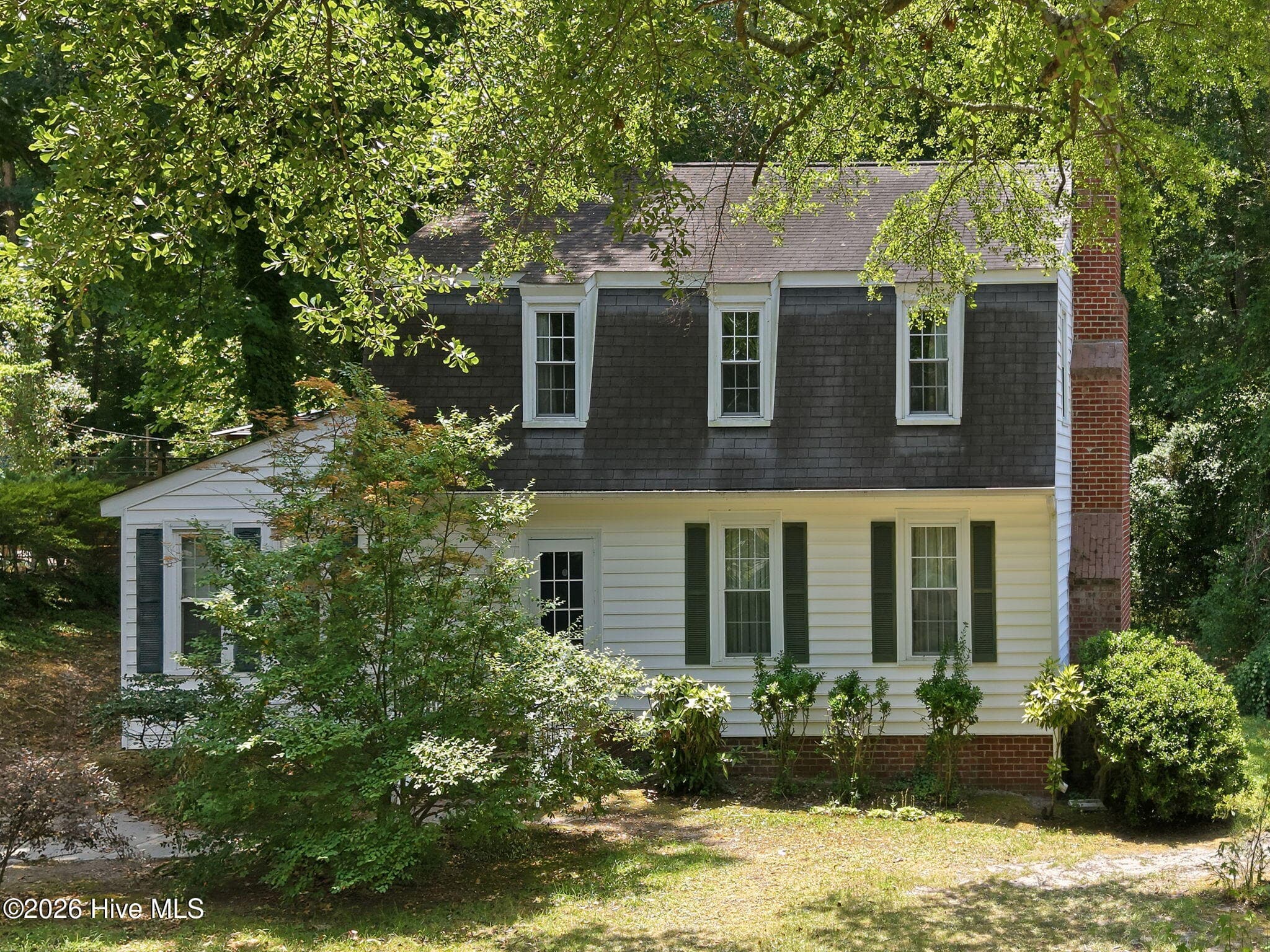 Single Family Residence at 1608 Canterbury Road, Greenville, NC 27858, photo 6 of 57
