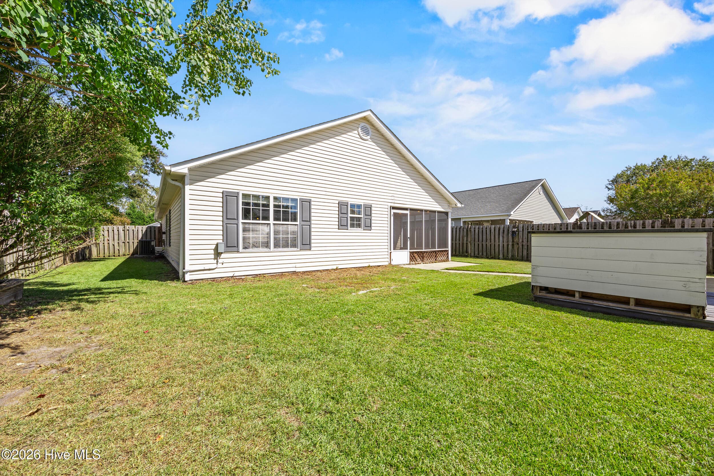 Single Family Residence at 605 Brookbend Drive, Wilmington, NC 28411, photo 39 of 40