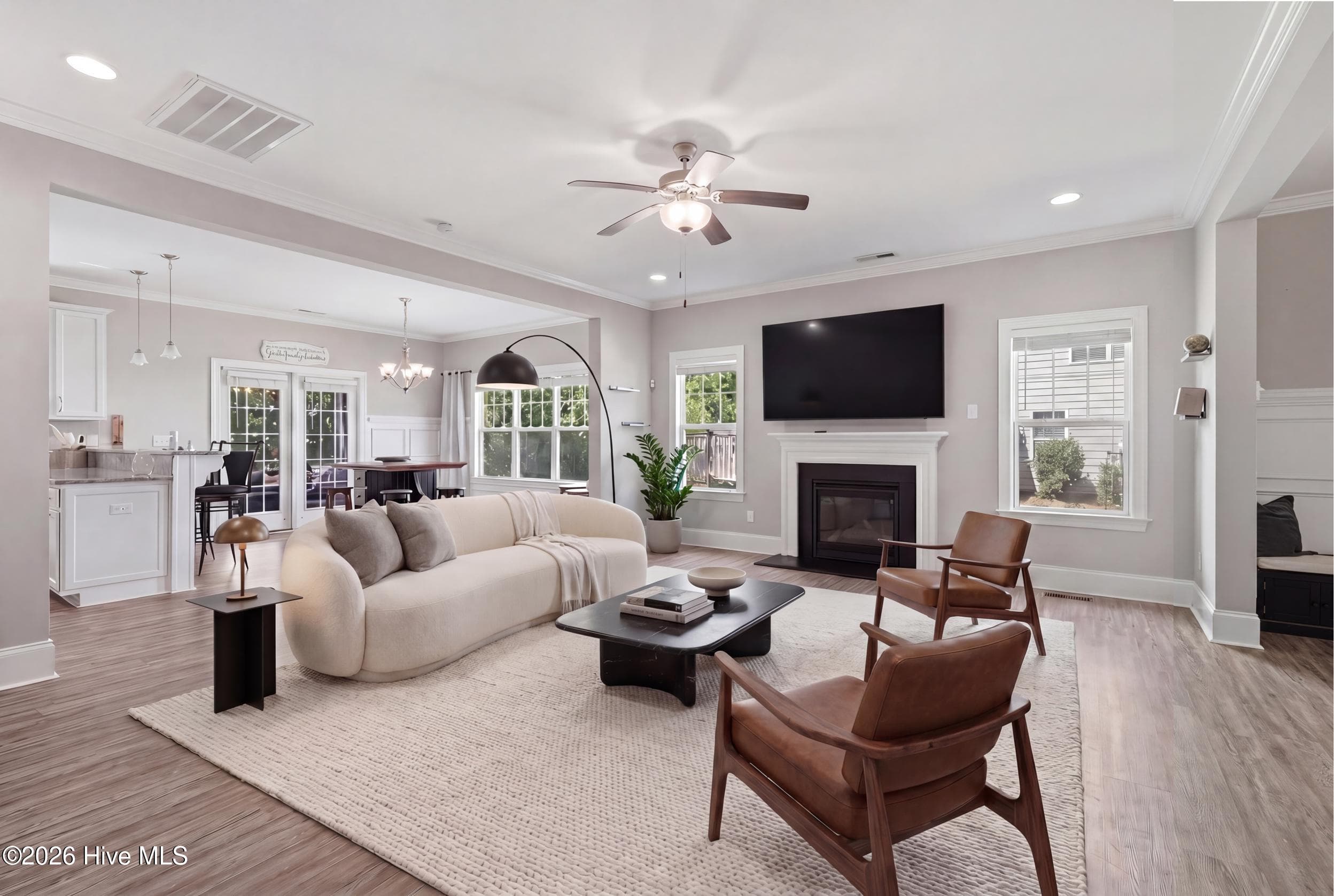 Single Family Residence at 5732 Brown Pelican Lane, Wilmington, NC 28409, photo 7 of 40