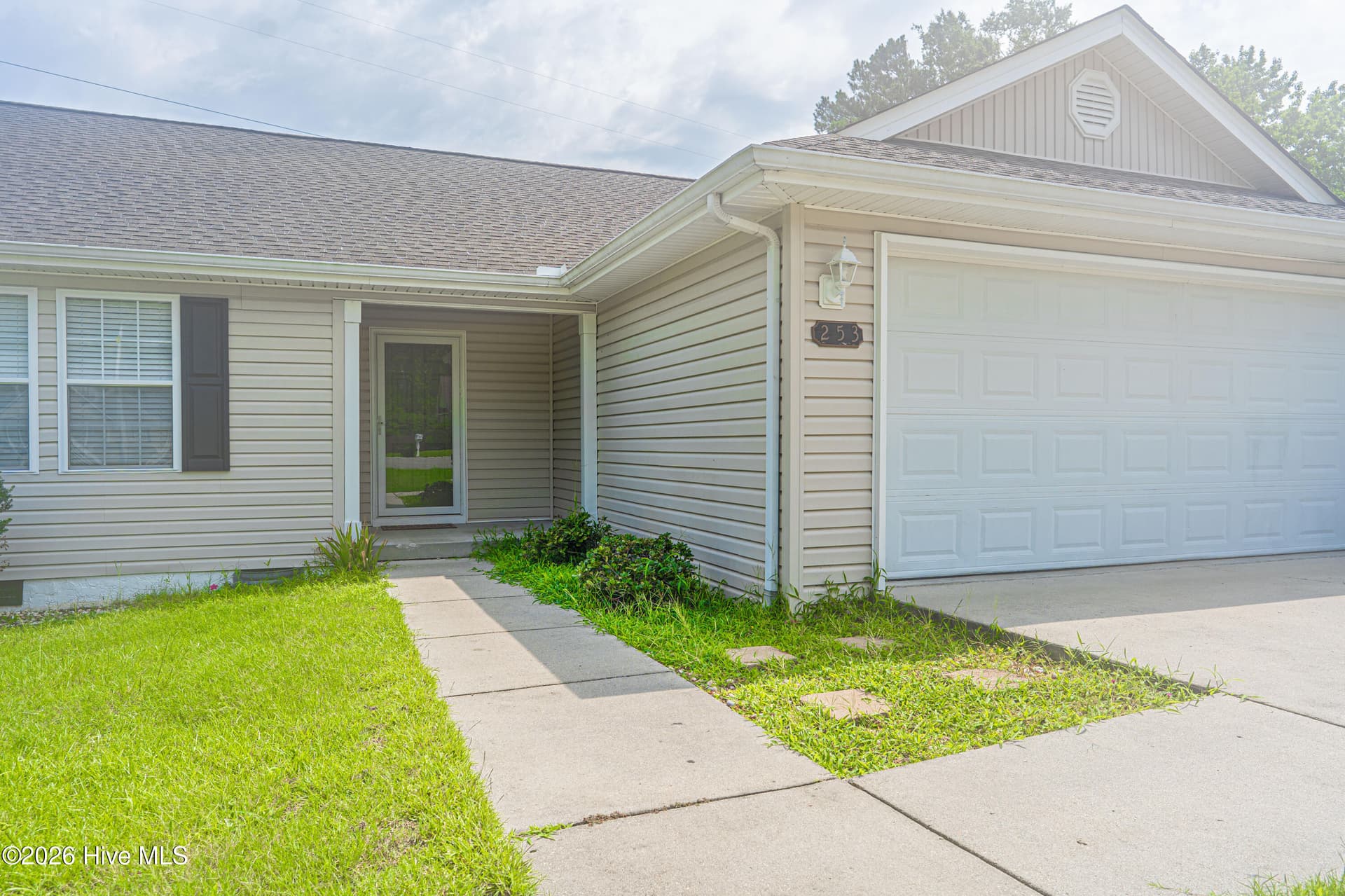Single Family Residence at 253 Farmstead Court, Rockingham, NC 28379, photo 2 of 4