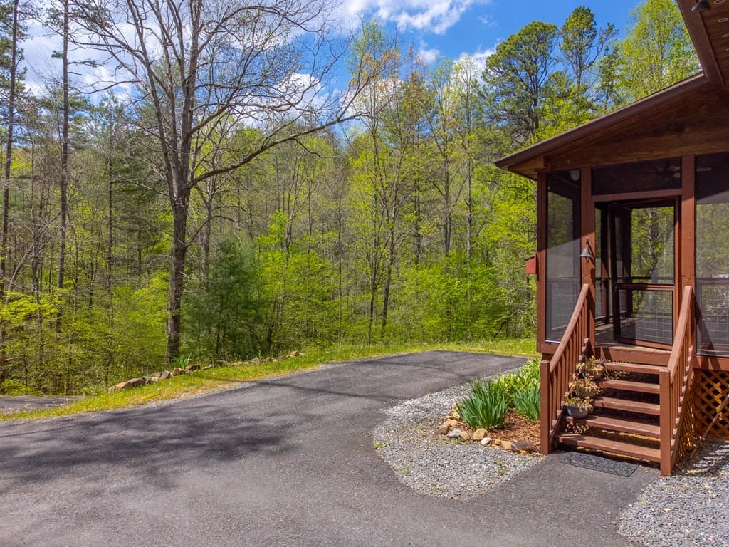 Single Family Residence at 138 Hubbell Lane, Robbinsville, NC 28771, photo 54 of 63