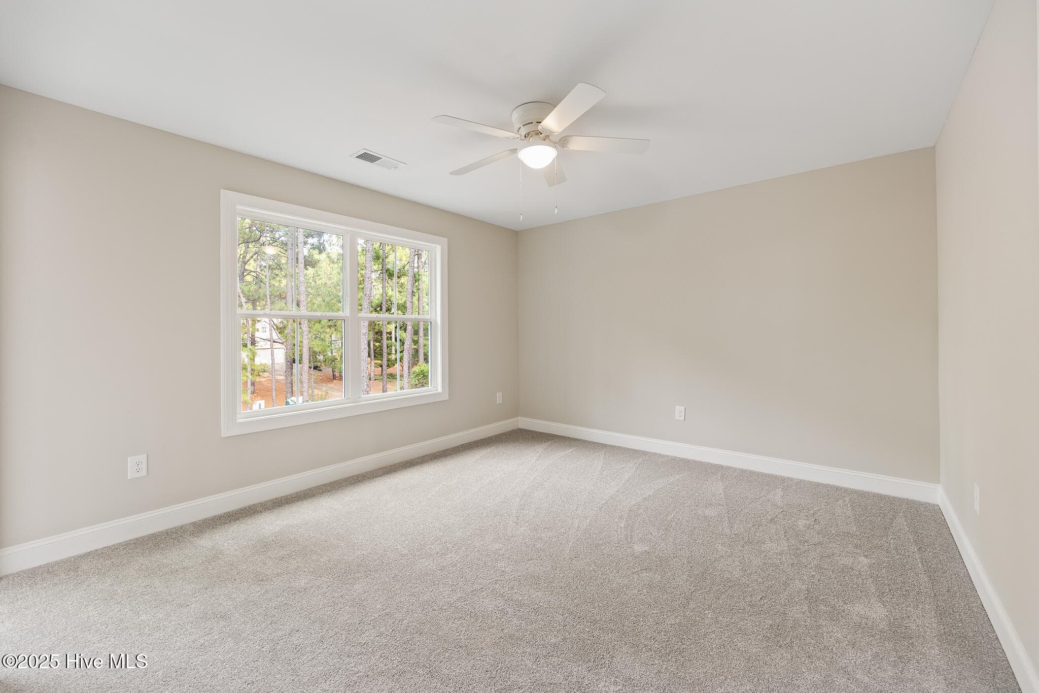 Single Family Residence at 284 Longleaf Drive, West End, NC 27376, photo 20 of 39