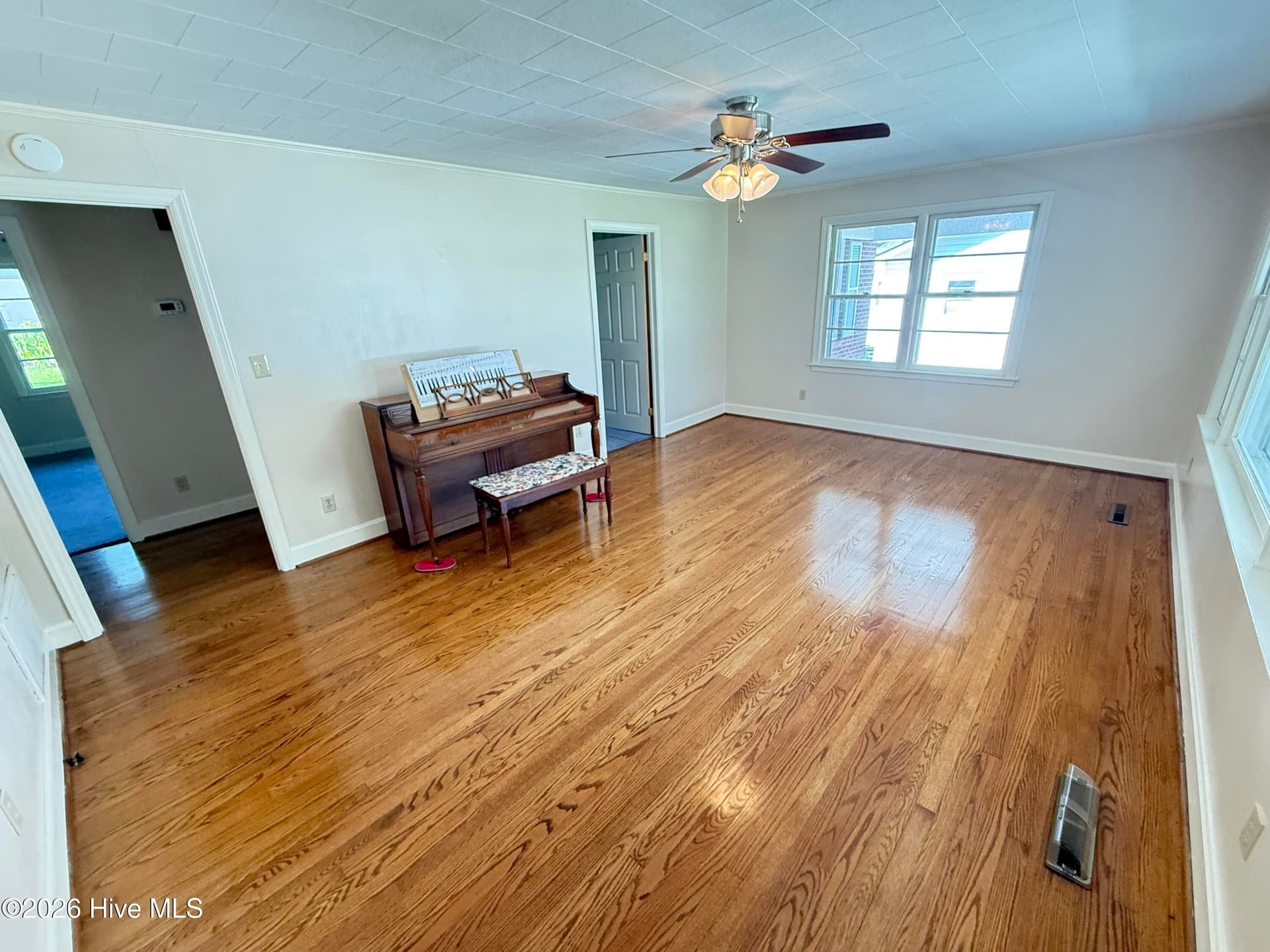 Single Family Residence at 501 N Chestnut Street, Mount Olive, NC 28365, photo 11 of 26