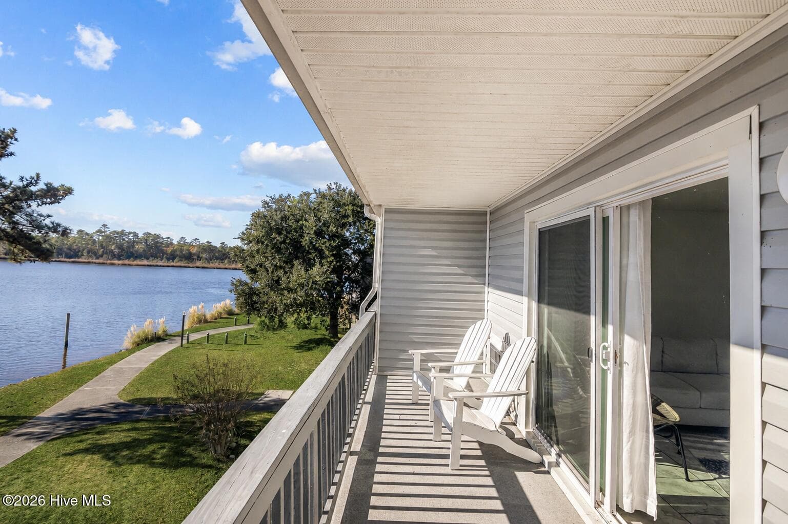 Condominium at 2213 Harbourside Drive, New Bern, NC 28560, photo 6 of 55
