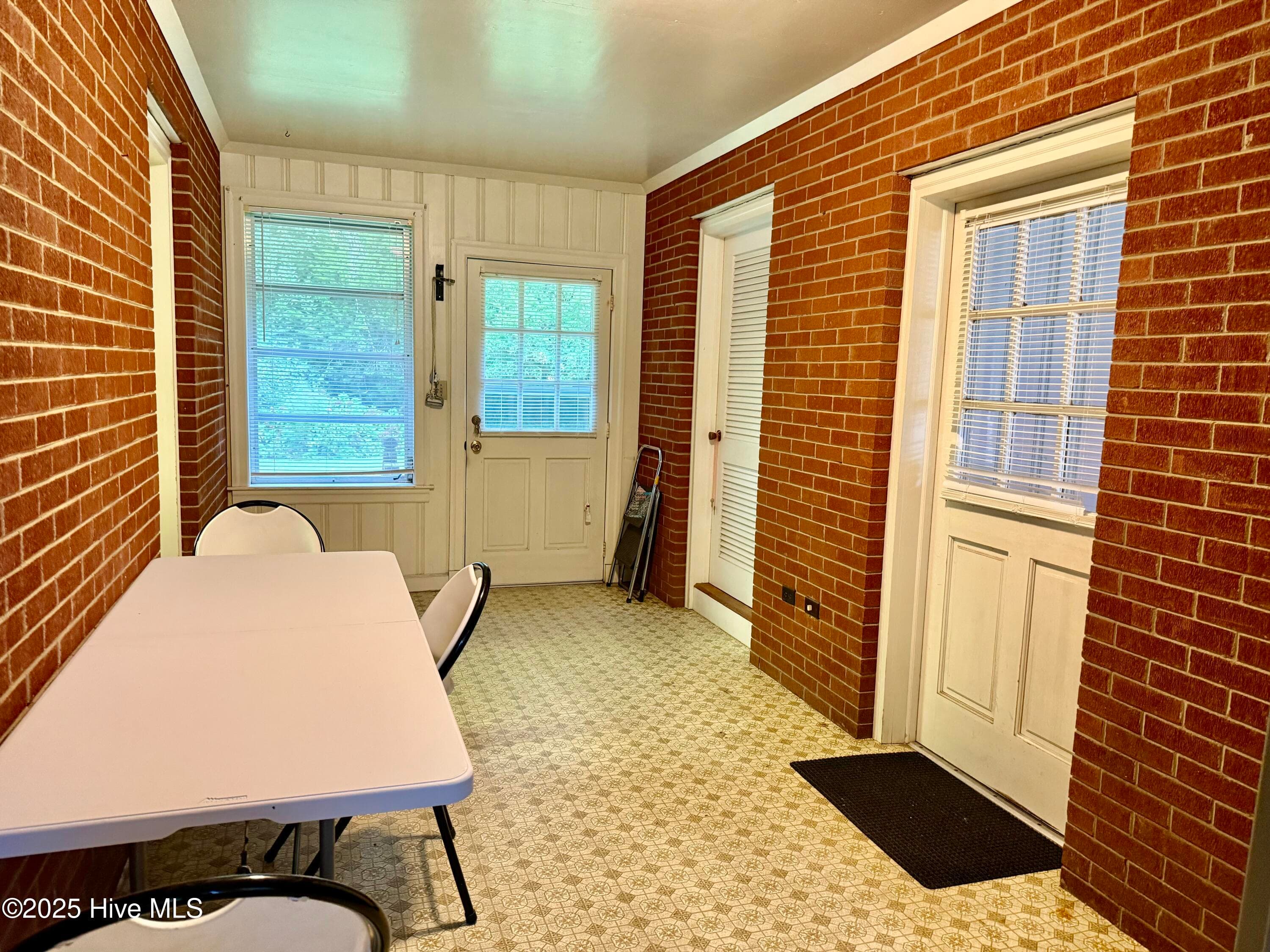 Single Family Residence at 102 Long Ridge Road, Plymouth, NC 27962, photo 3 of 3