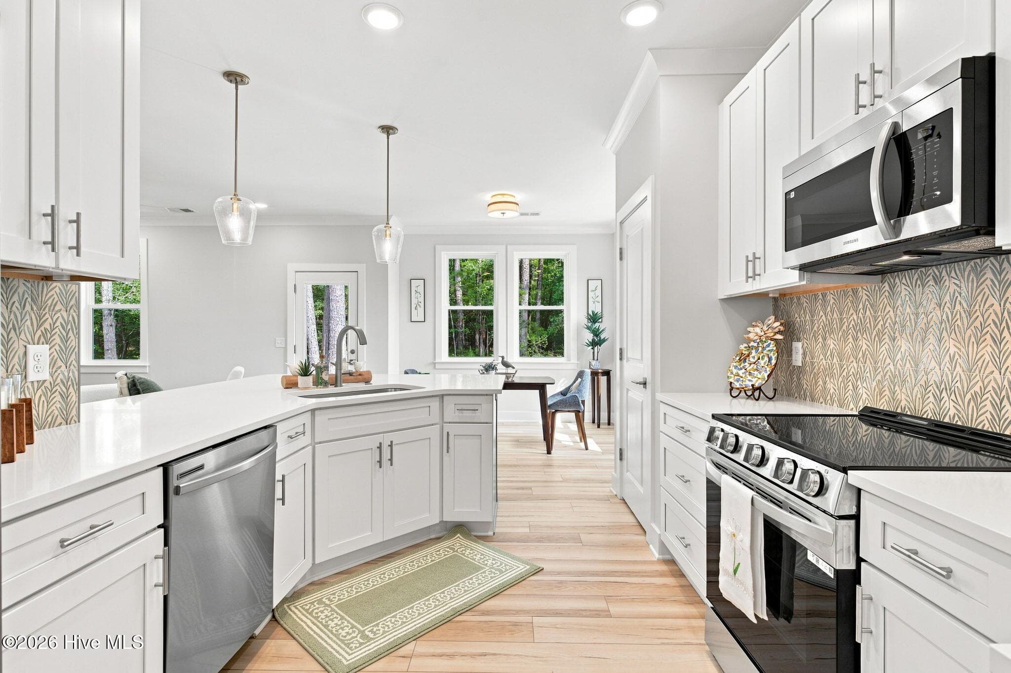 Single Family Residence at 7224 Sloop Lane SE, Leland, NC 28451, photo 9 of 61