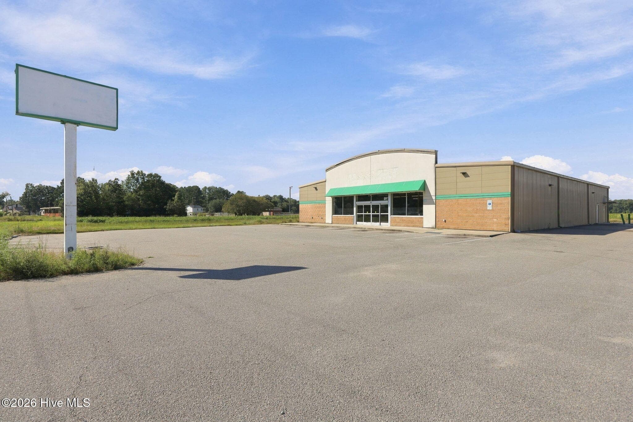 Commercial Sale at 601 N Main Street, Robersonville, NC 27871, photo 4 of 32