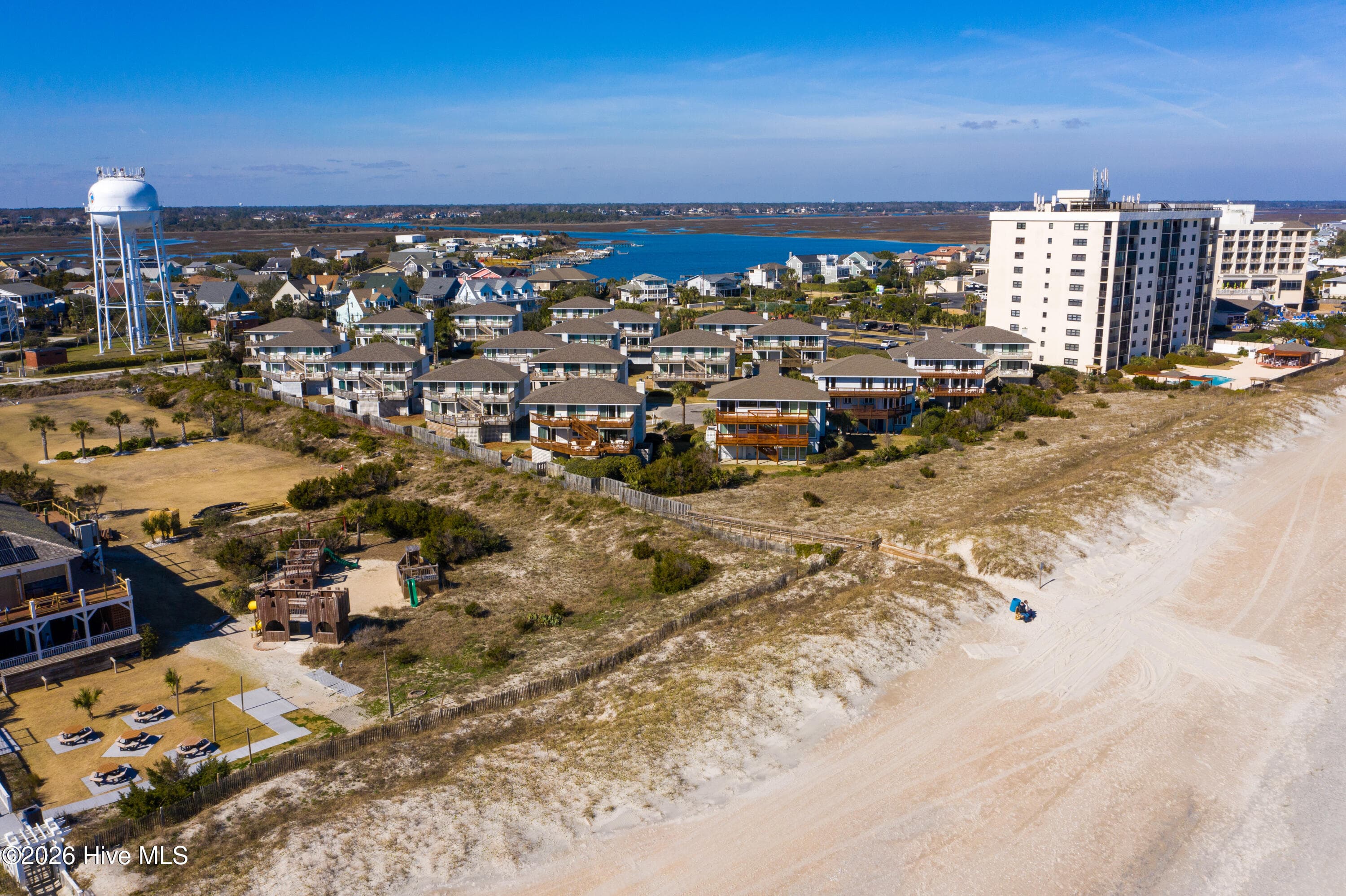 Fractional at 5 Sea Oats Lane, Wrightsville Beach, NC 28480, photo 2 of 4
