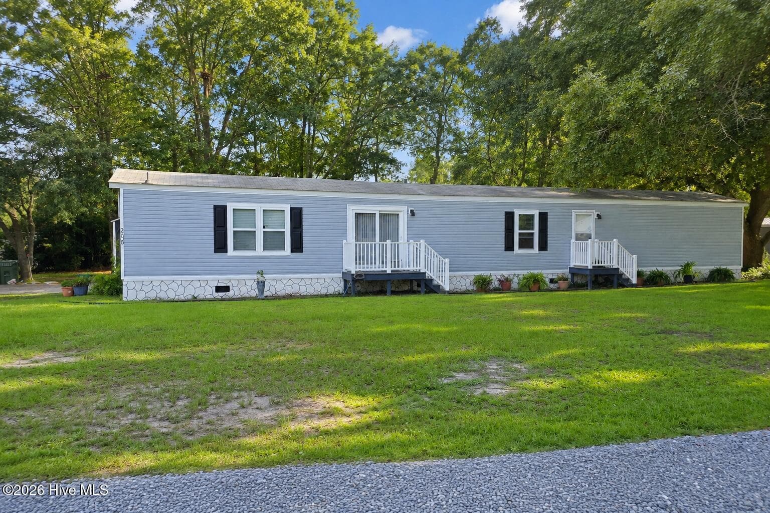 Manufactured Home at 208 Branson Way, Holly Ridge, NC 28445, photo 11 of 11