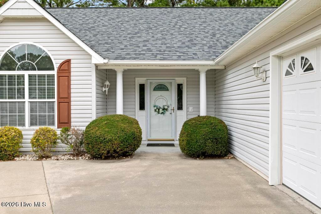 Condominium at 405 Jasmine N, Swansboro, NC 28584, photo 4 of 40