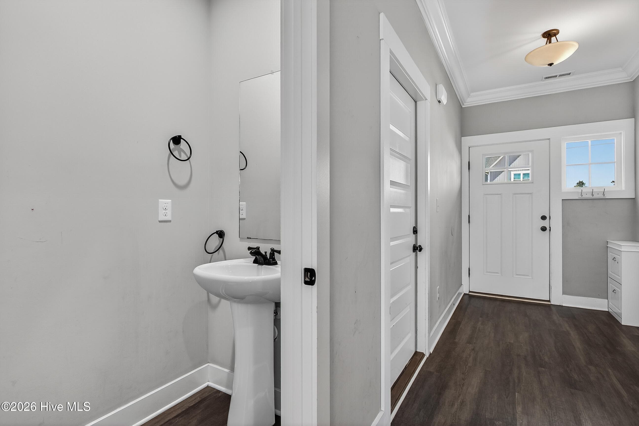 Single Family Residence at 412 Elgin Road, Hubert, NC 28539, photo 28 of 62